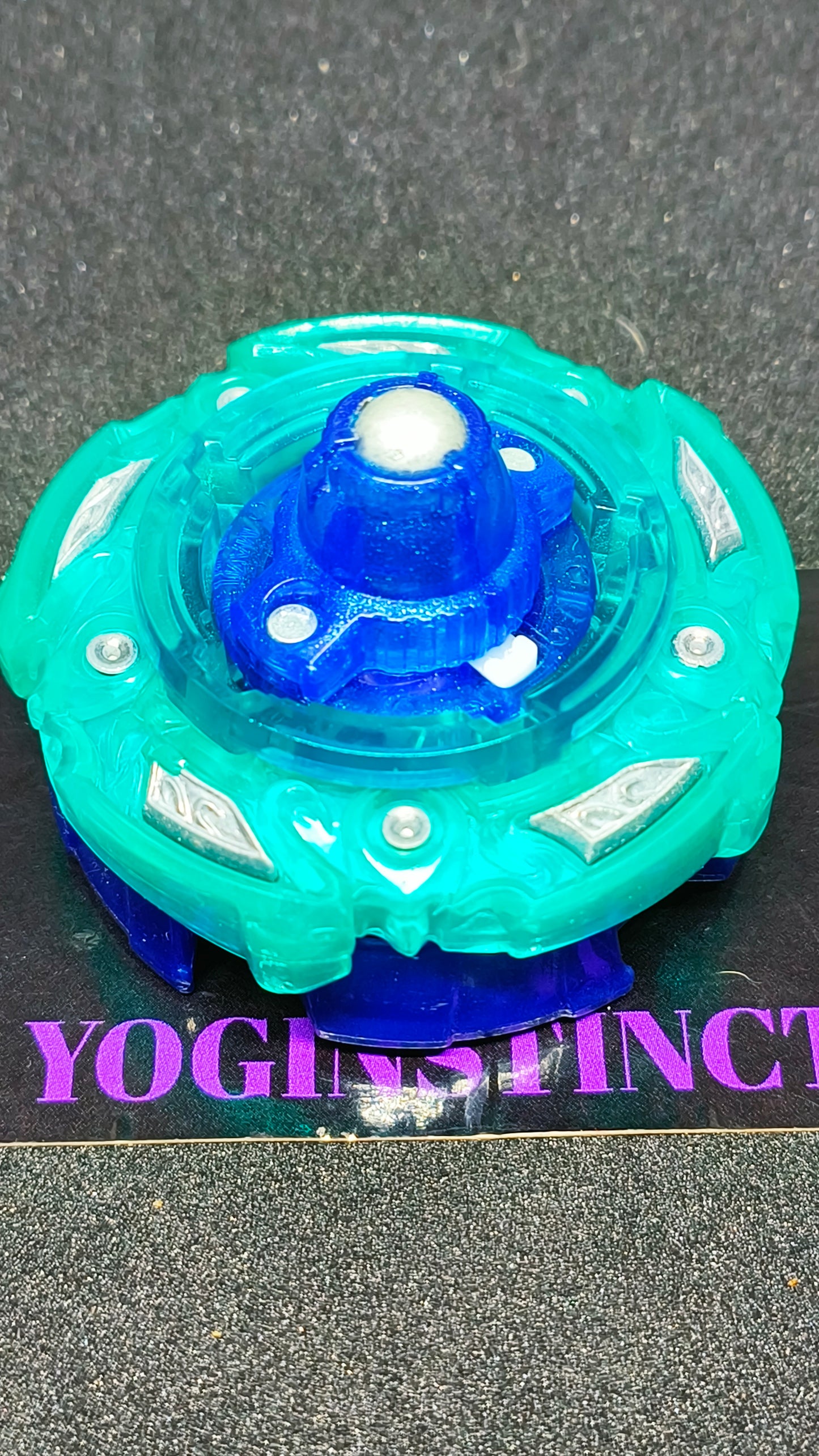 नेकेड स्प्रिगगन पैराडॉक्स ऑर्बिट मेटल