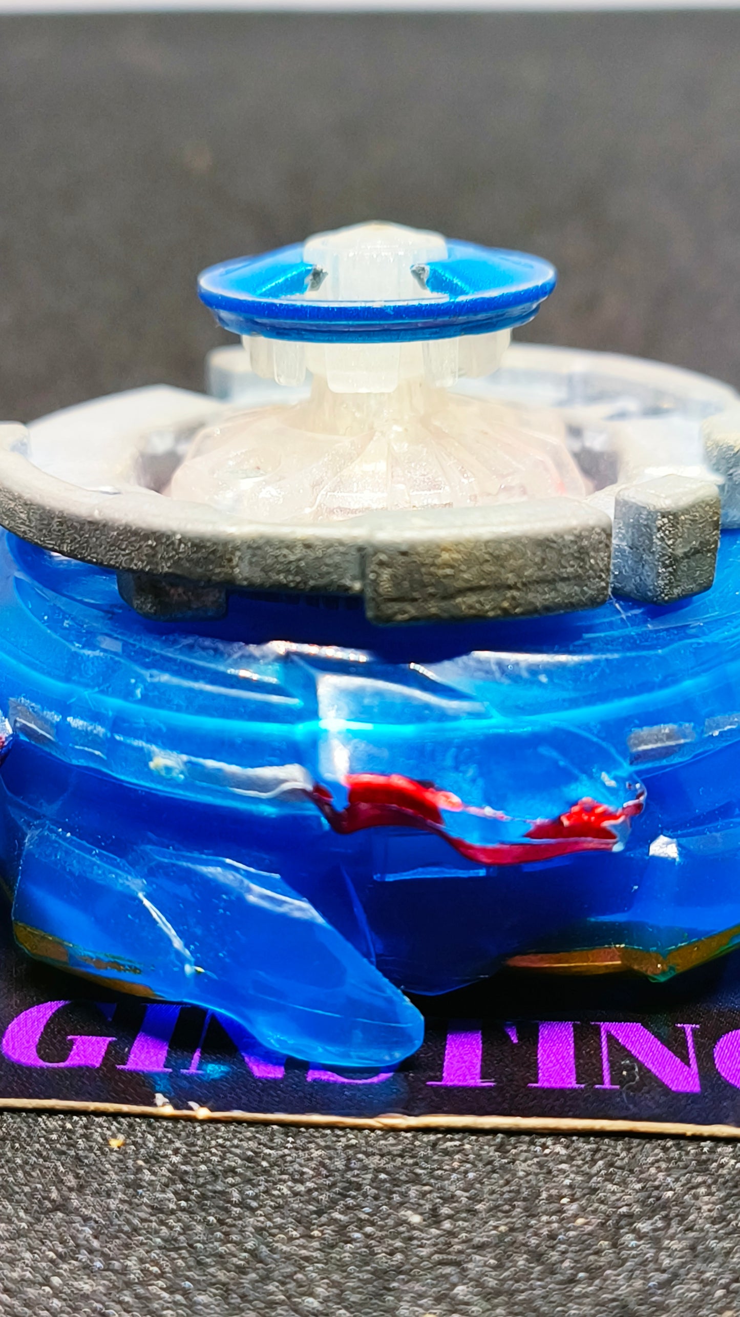 हेलिओस ज्वालामुखी ओउ जोन'+जेड