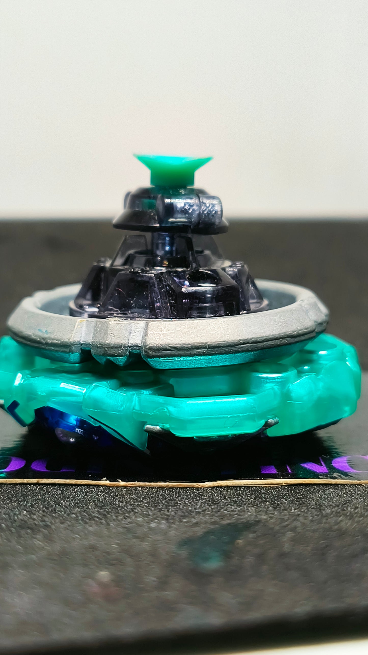 ओर्ब एगिस बाहरी क्वेस्ट (डी) 4 सितारा बाहरी