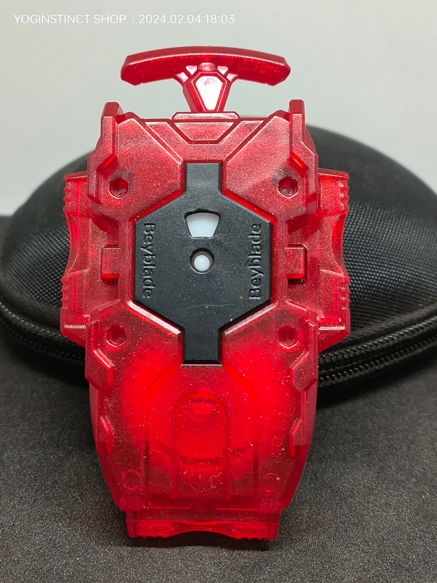 बी-76 बेलांचर (पारभासी लाल) राइट स्पिन