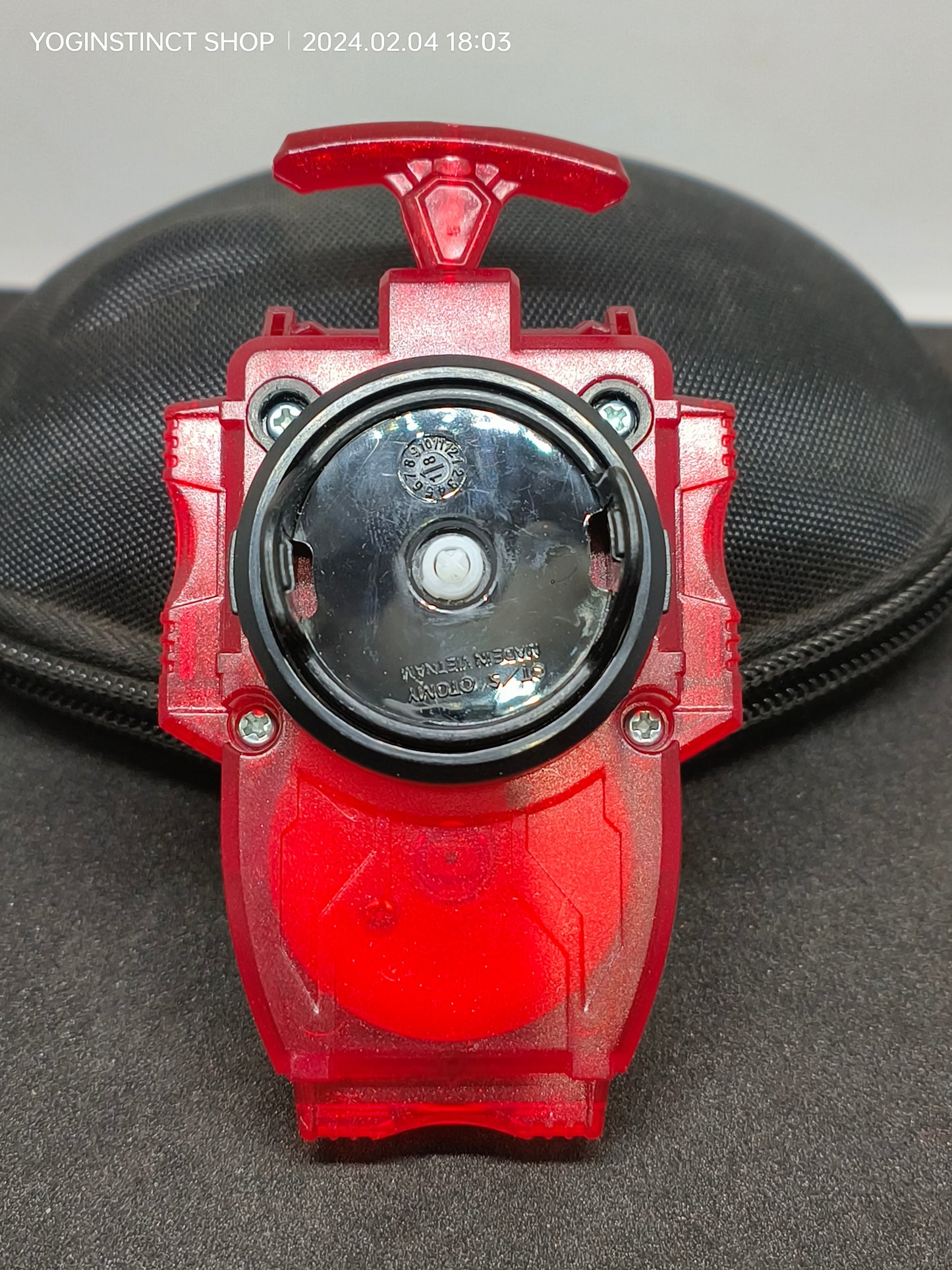 बी-76 बेलांचर (पारभासी लाल) राइट स्पिन