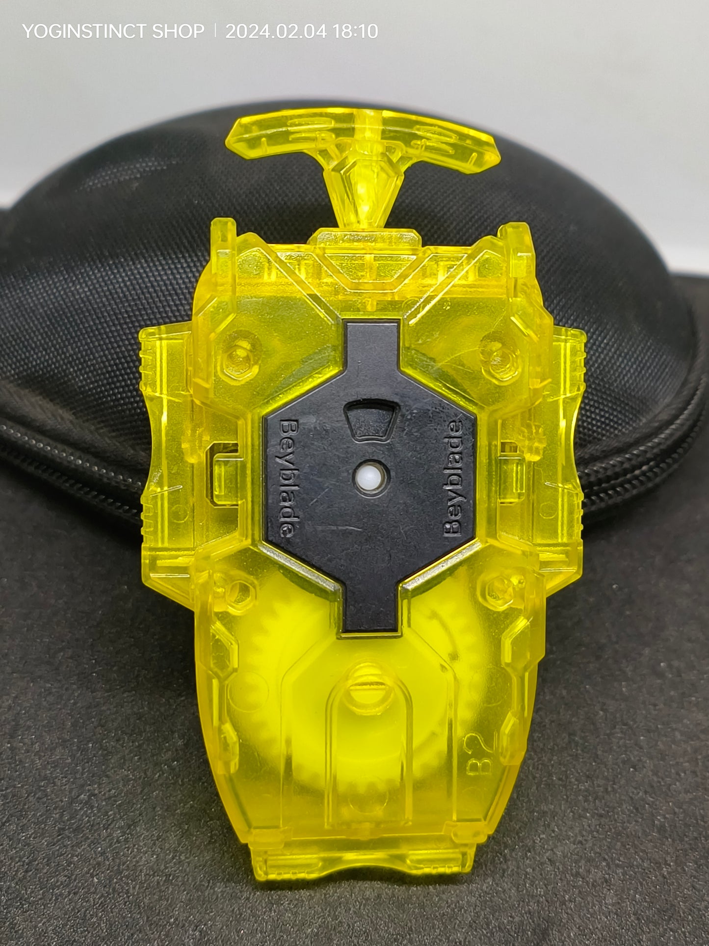 The B-23 BeyLauncher (Translucent Yellow) Right Spin