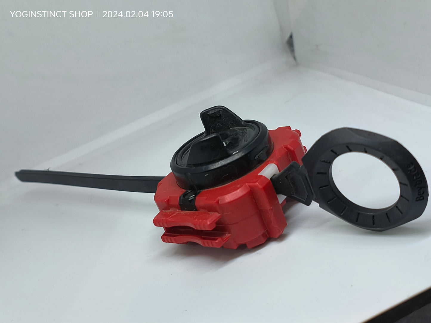 (बी-107) लाइट लॉन्चर (लाल)।