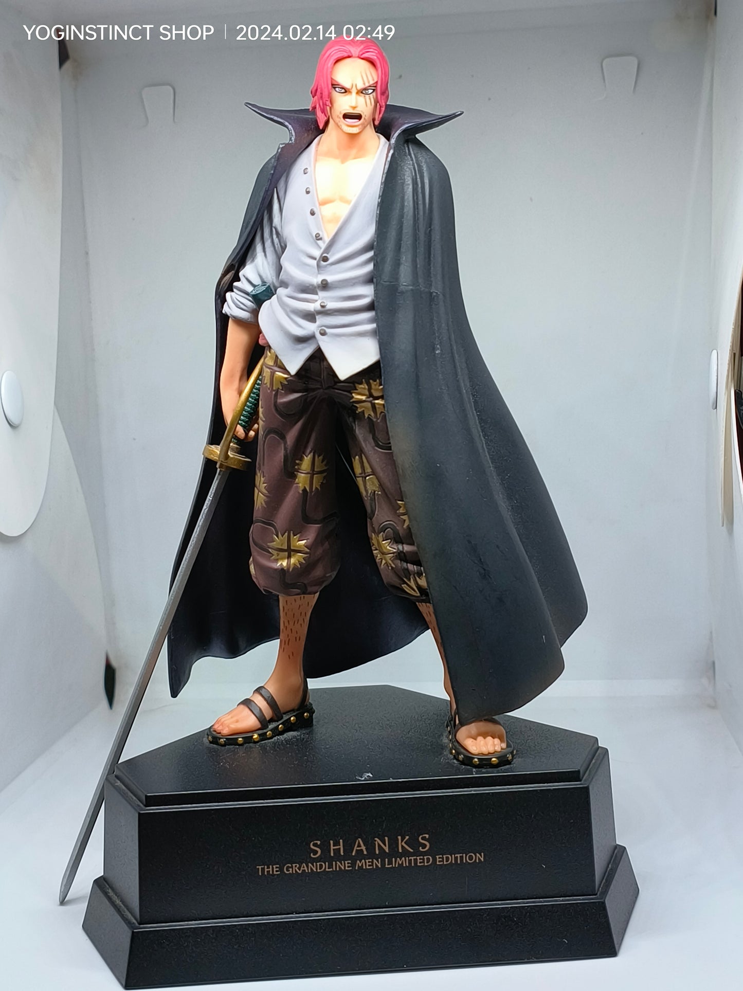 Bandai Ichiban kuji One Piece The Grandline Men - 15th Anniversary Edition - Shanks Prize E