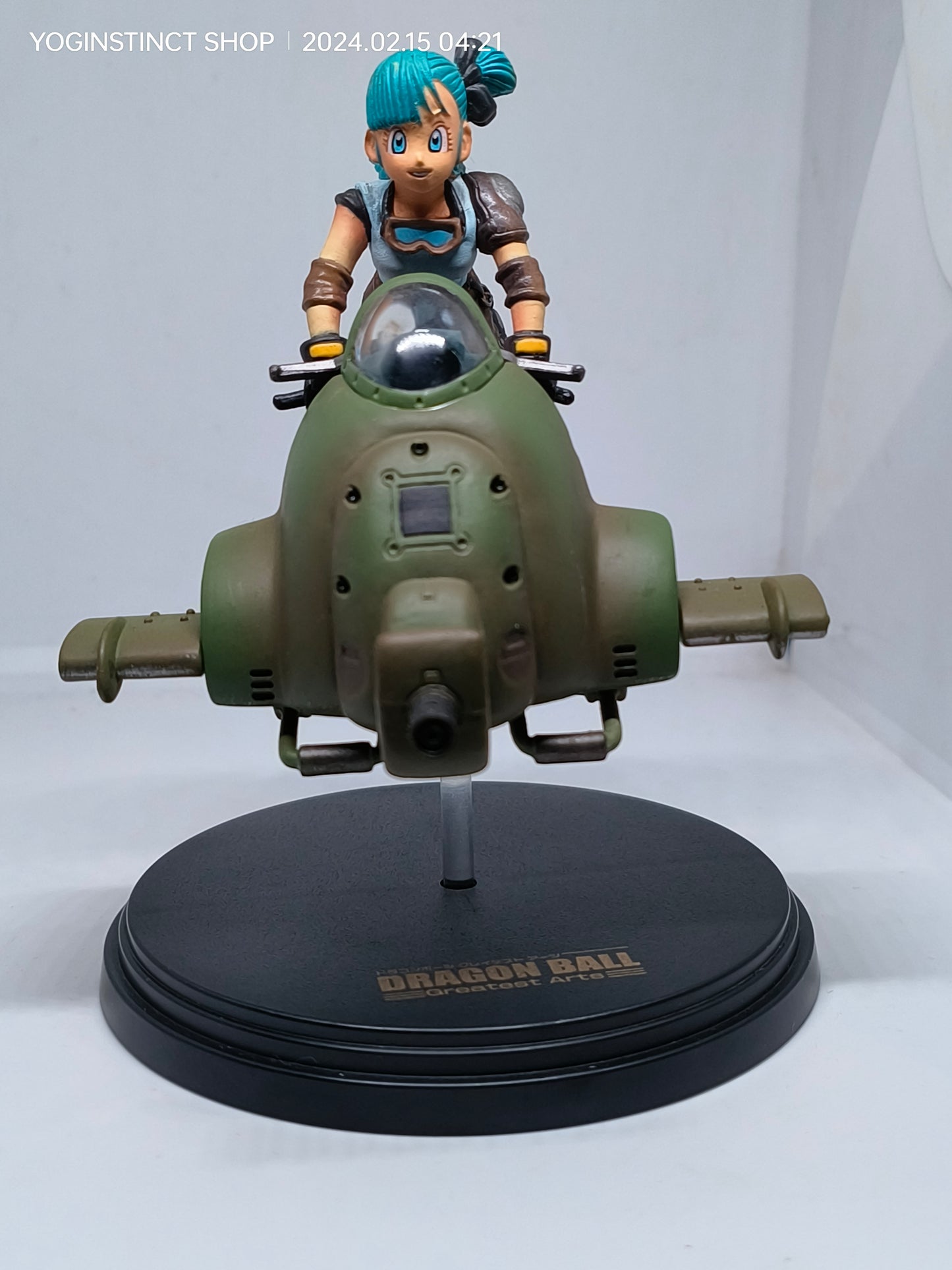 Dragon Ball - Greatest Arts - Bulma on Scooter