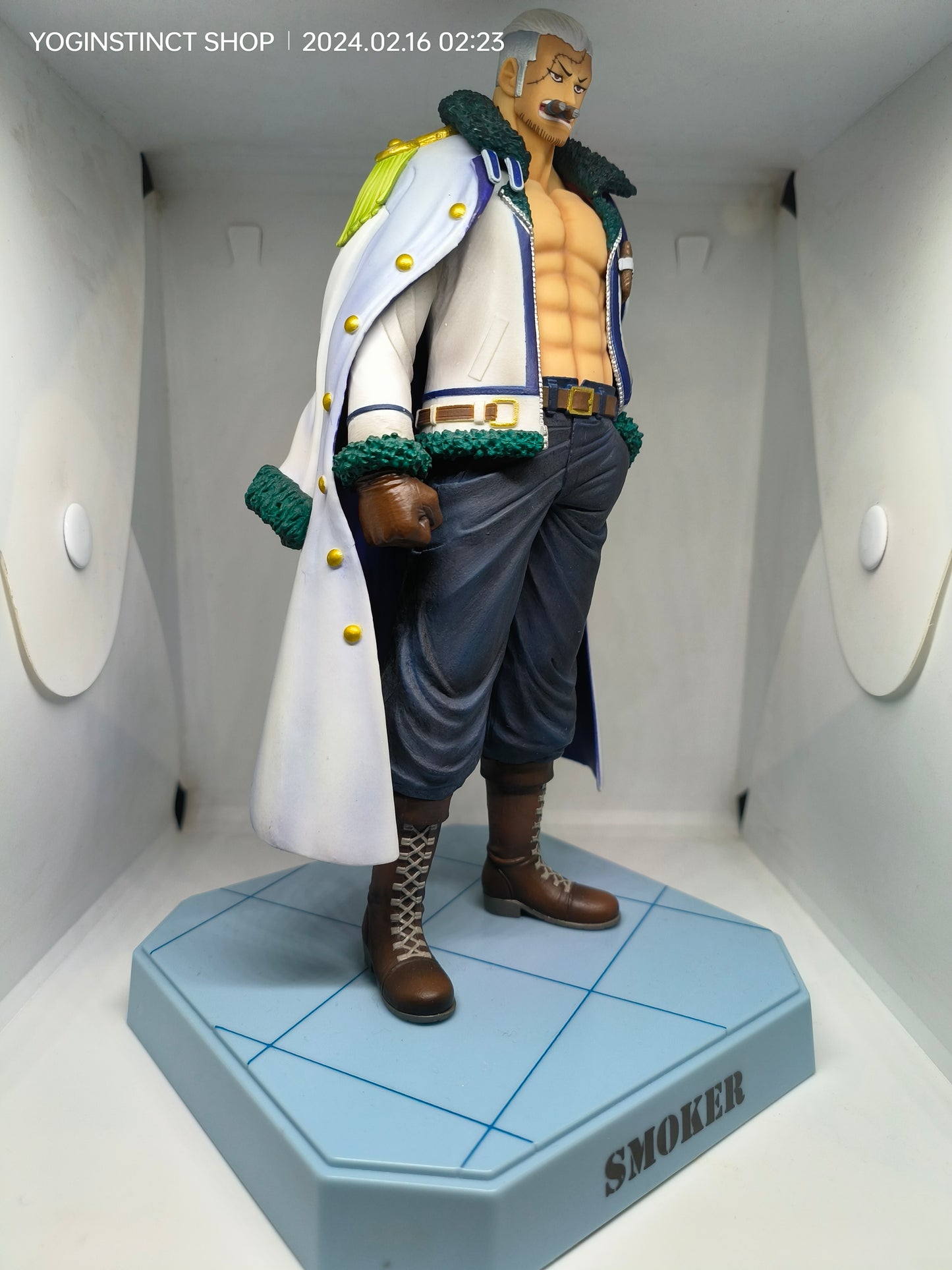 Bandai Ichiban kuji One Piece Punk Hazard - Smoker Prize A