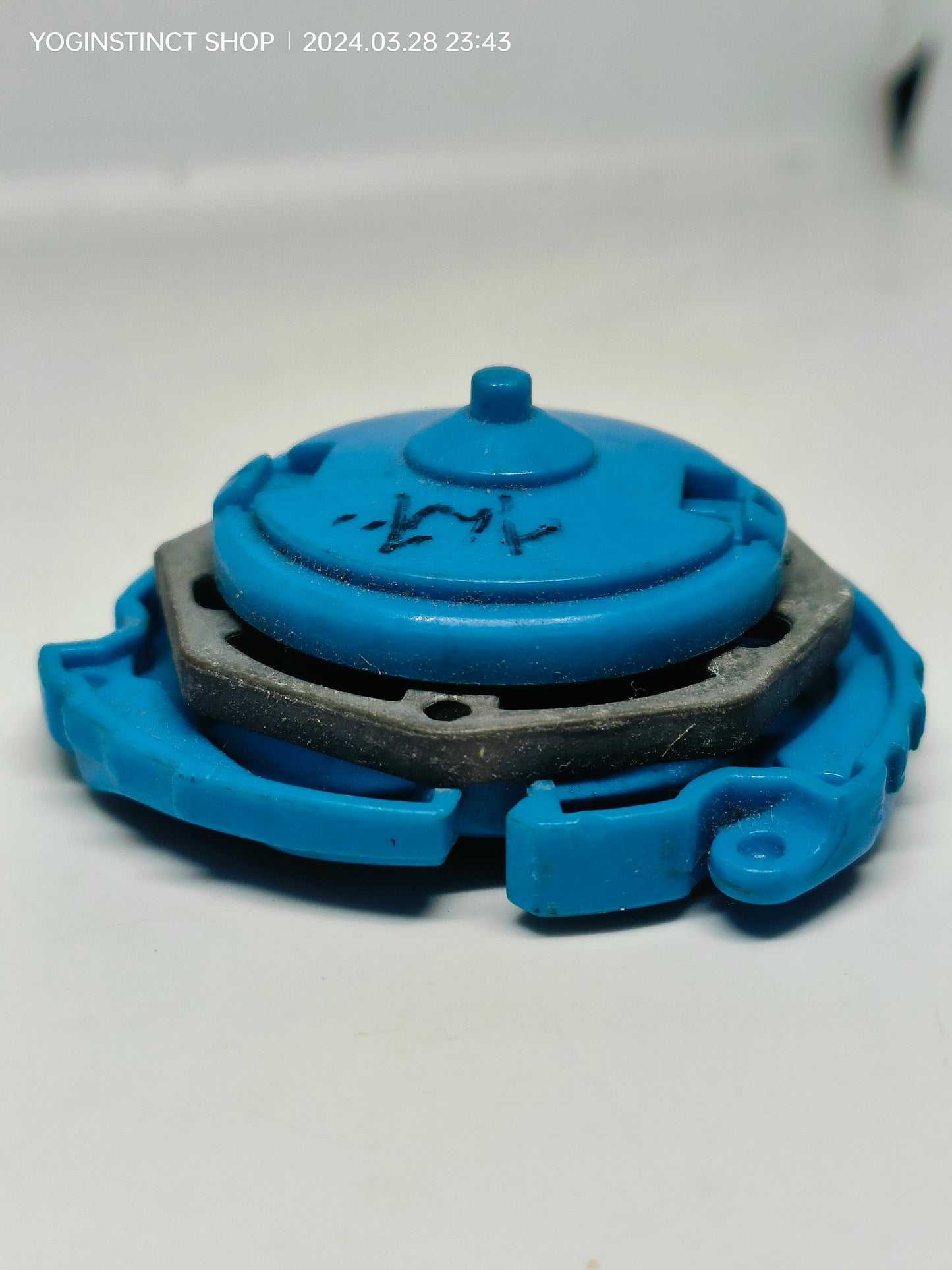 A-40 Seaborg 2 (C) - Takaratomy Beyblade: Shoot