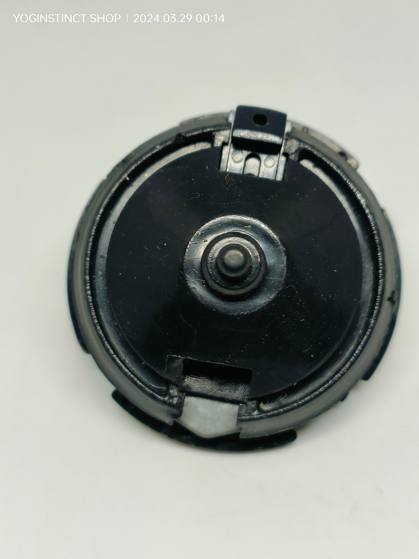 A-3 Galeon (B) - Takaratomy Beyblade: Shoot