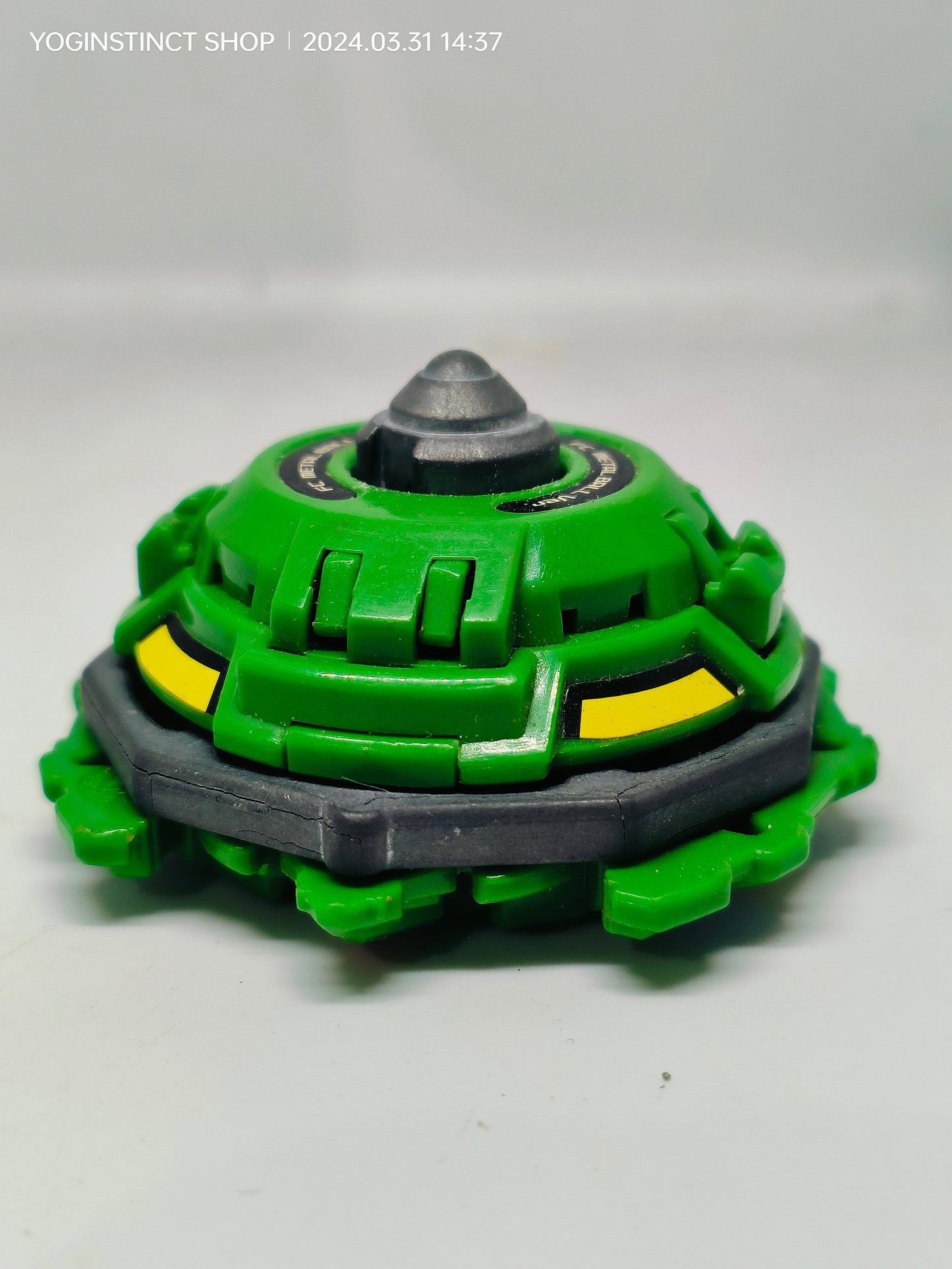 A-104 Draciel G (B) - Takaratomy Beyblade: G-revolution