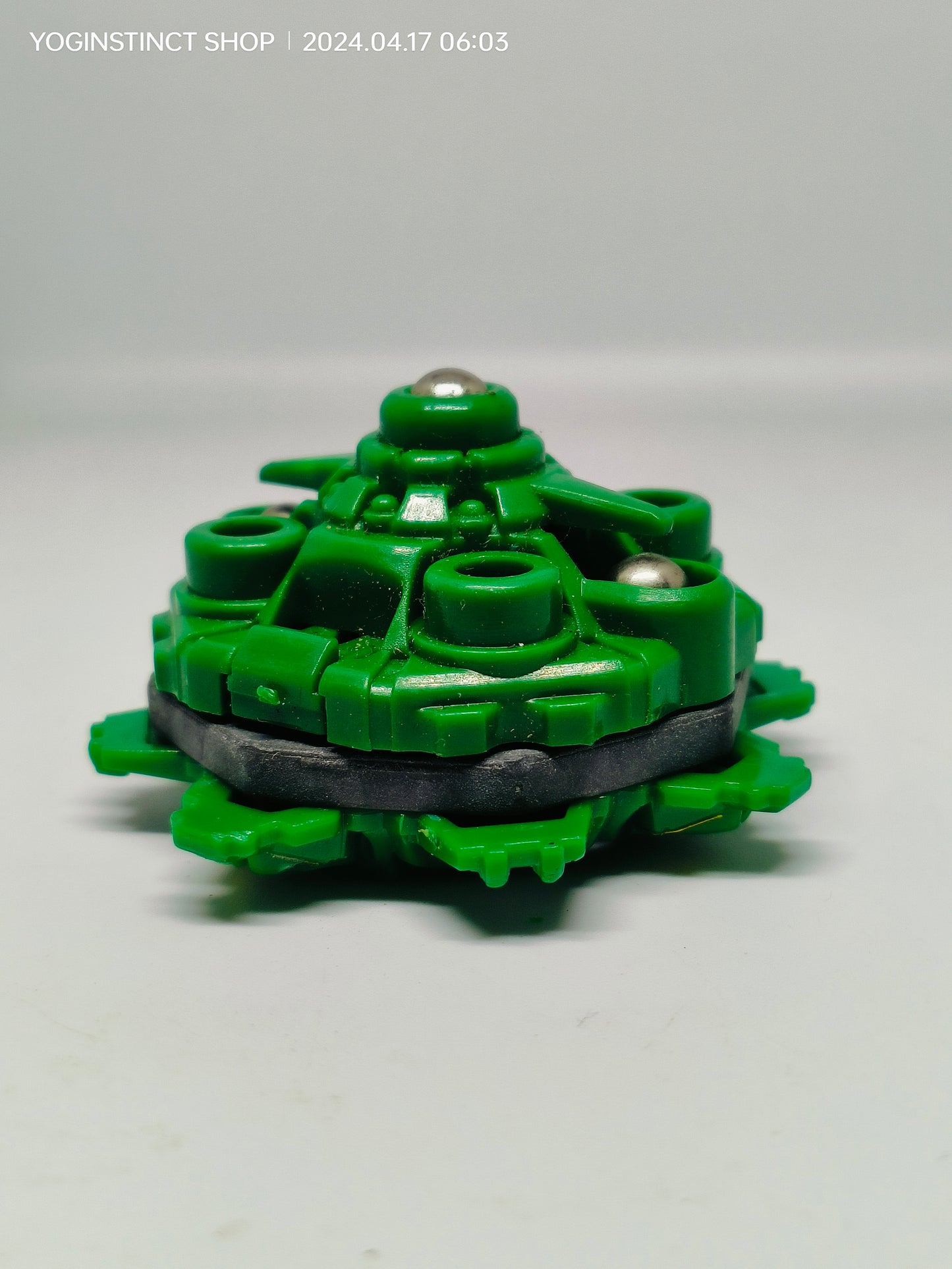 A-35 Draciel F (E) - Takaratomy Beyblade: Shoot