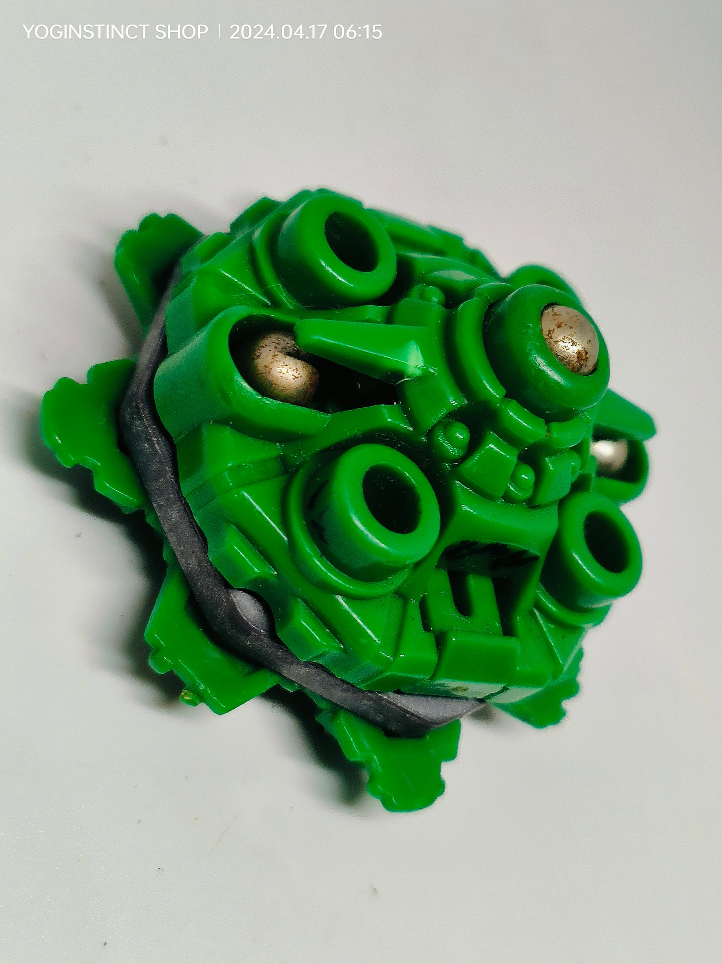 A-35 Draciel F (H) - Takaratomy Beyblade: Shoot