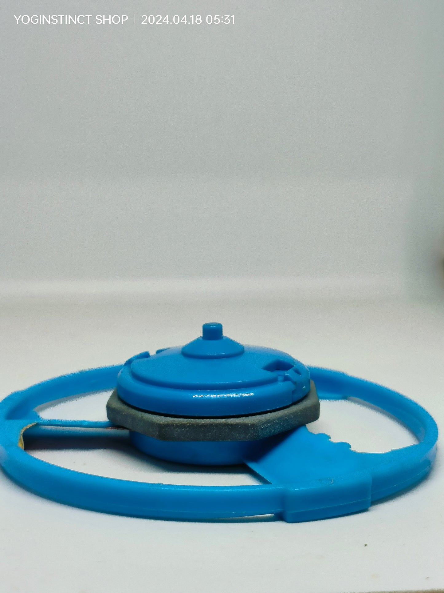 A-18 Trypio - Takaratomy Beyblade Shoot (B)