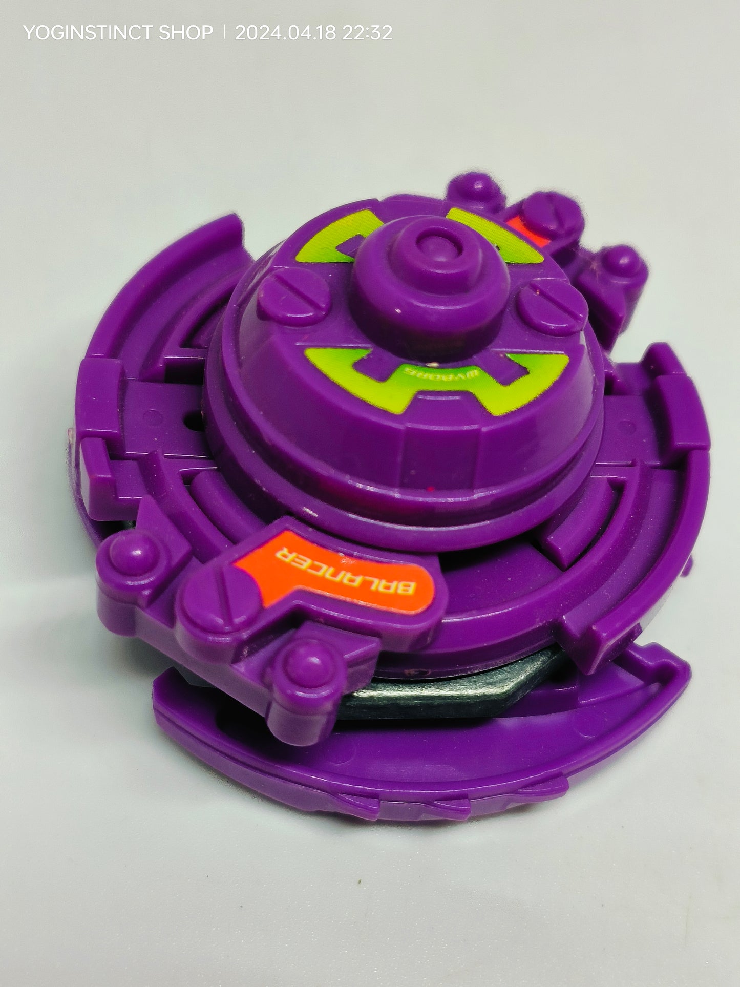 A-36 Wyborg (C) - Takaratomy Beyblade: Shoot