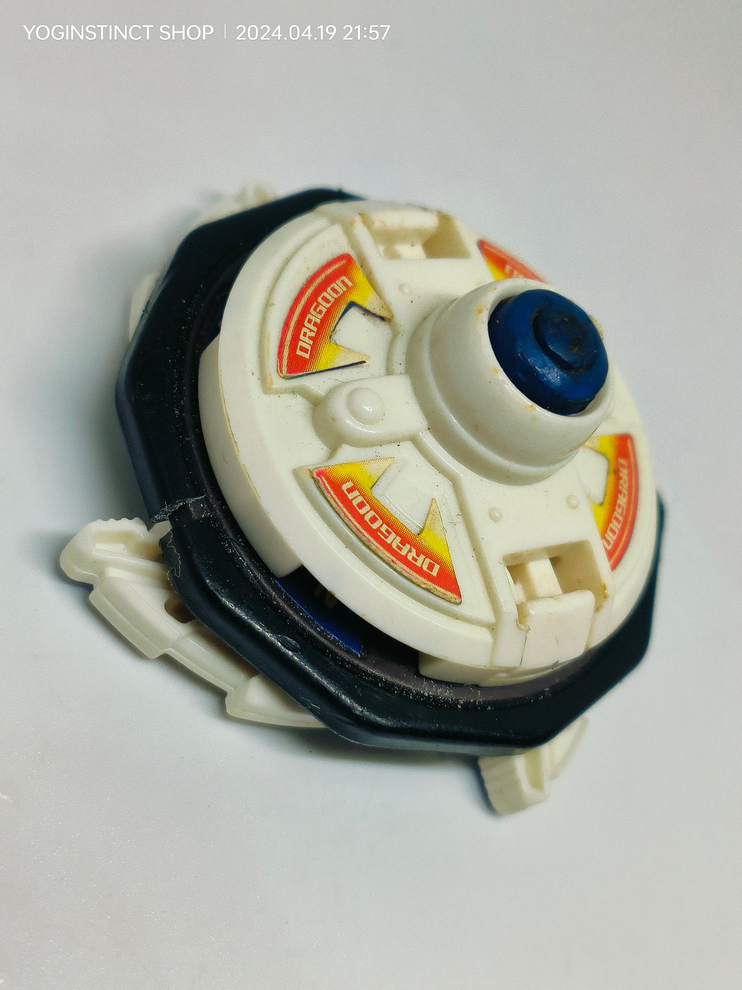 A-69 DRAGOON V2 (B) - Takaratomy Beyblade: V-FORCE