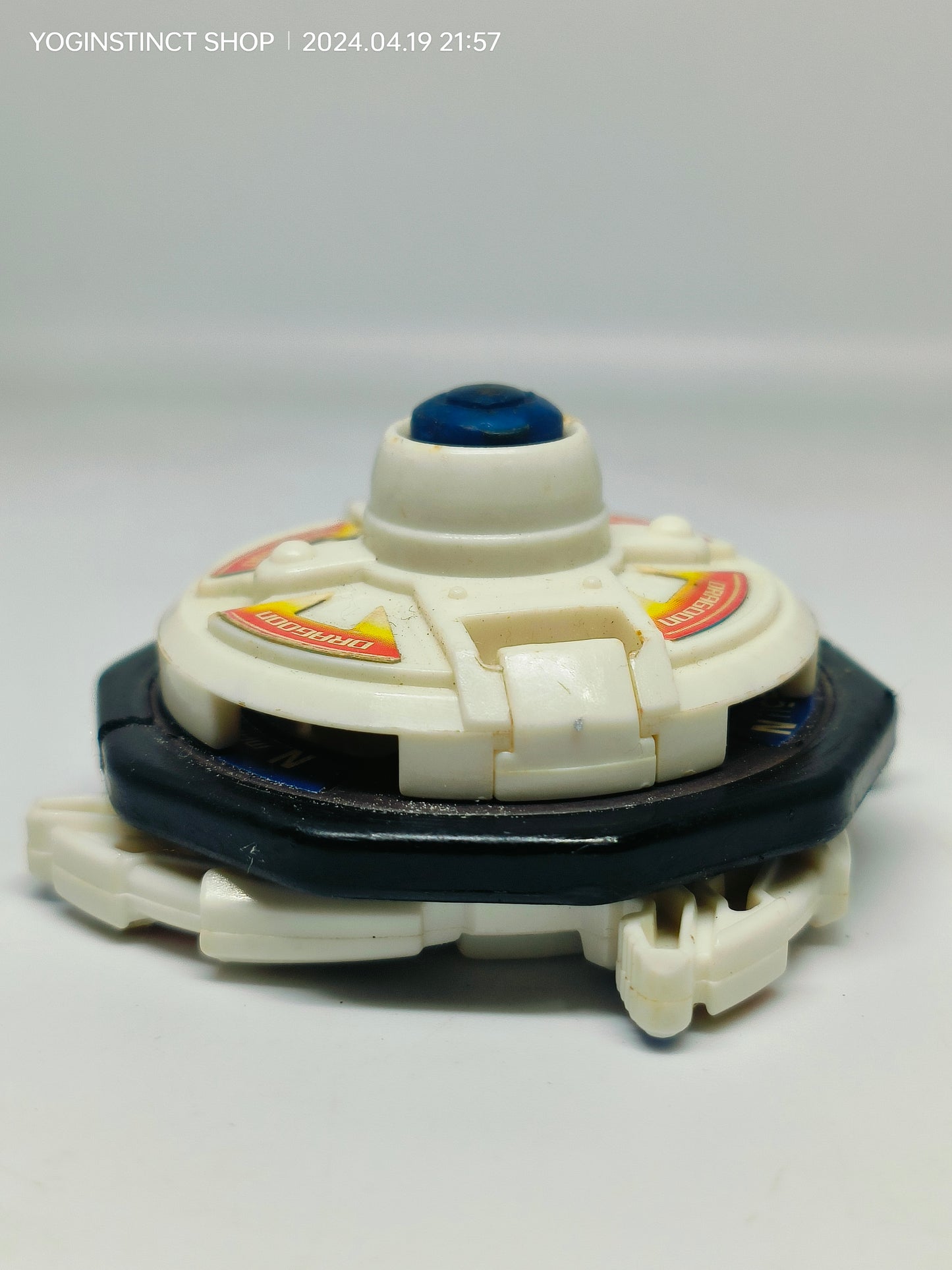 A-69 DRAGOON V2 (B) - Takaratomy Beyblade: V-FORCE