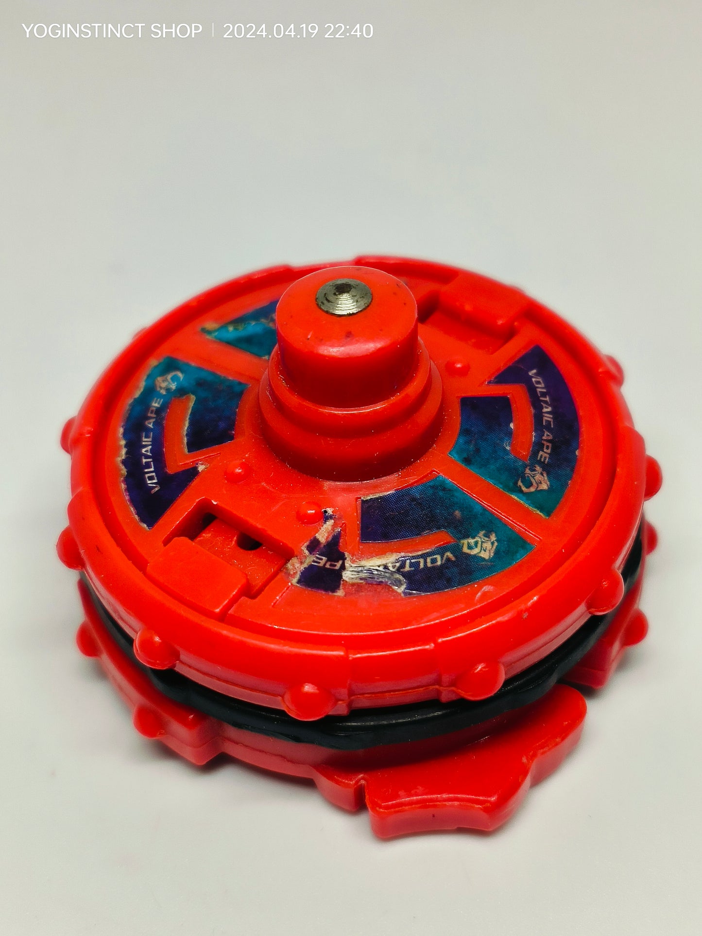 A-77 Voltaic Ape (A) - Takaratomy Beyblade: V-FORCE
