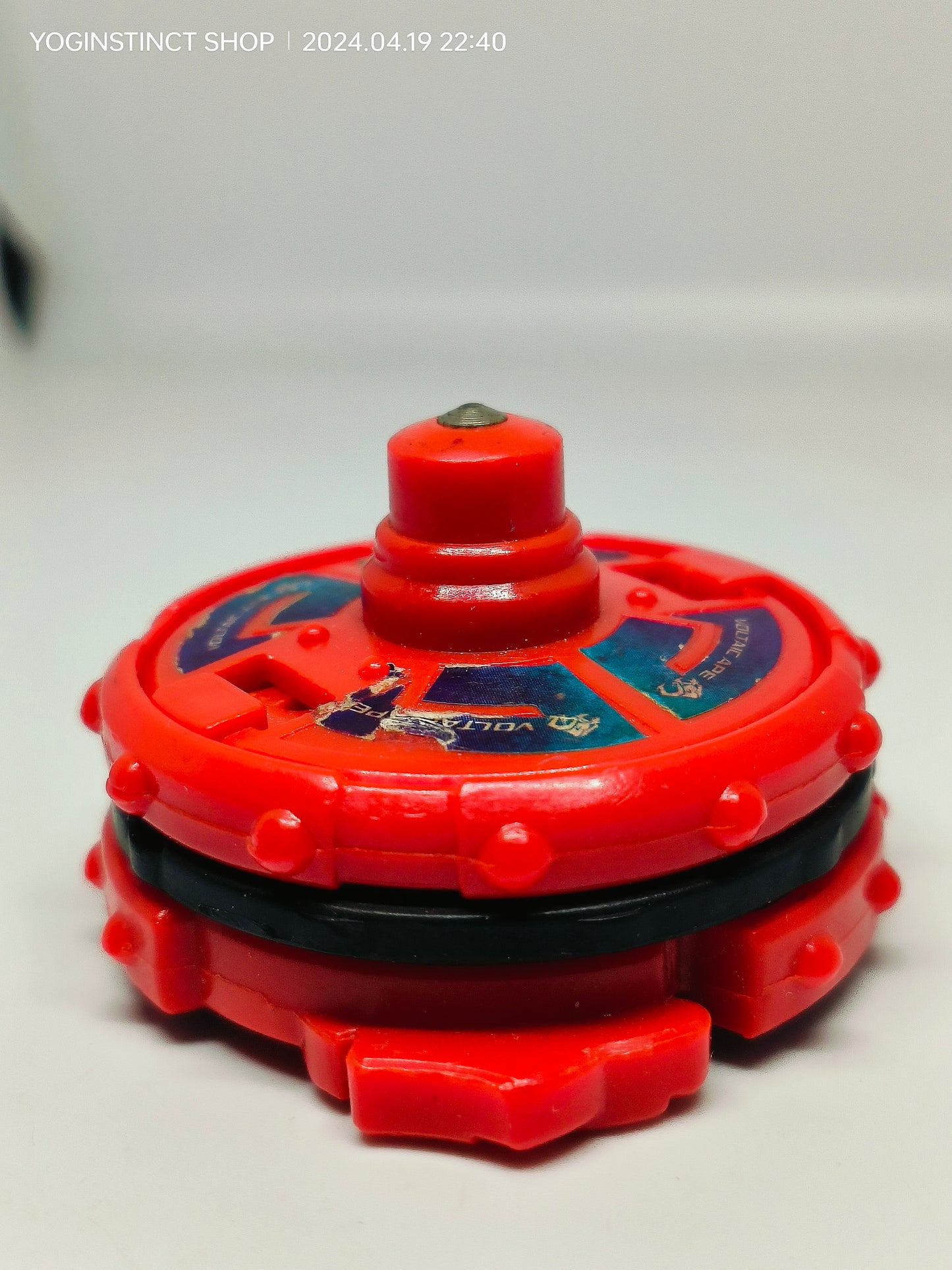 A-77 Voltaic Ape (A) - Takaratomy Beyblade: V-FORCE