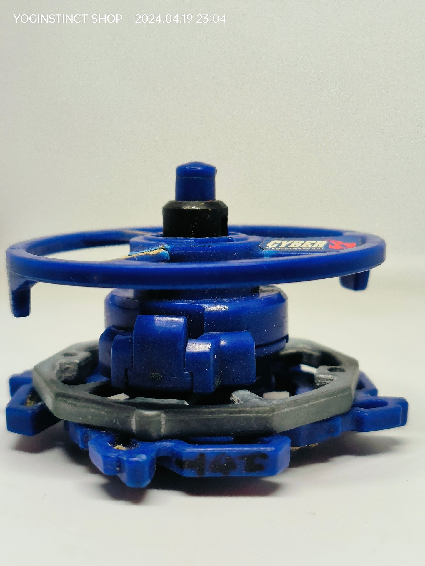 A-64 Cyber Dragoon (B) - Takaratomy Beyblade: V-FORCE