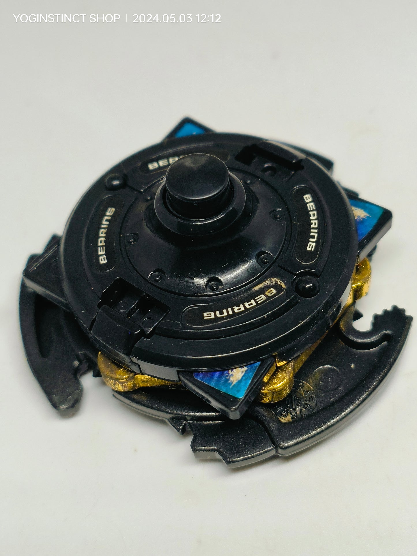 A-000 - burning Cerberus mint with box- Takaratomy G-Revolution Beyblade