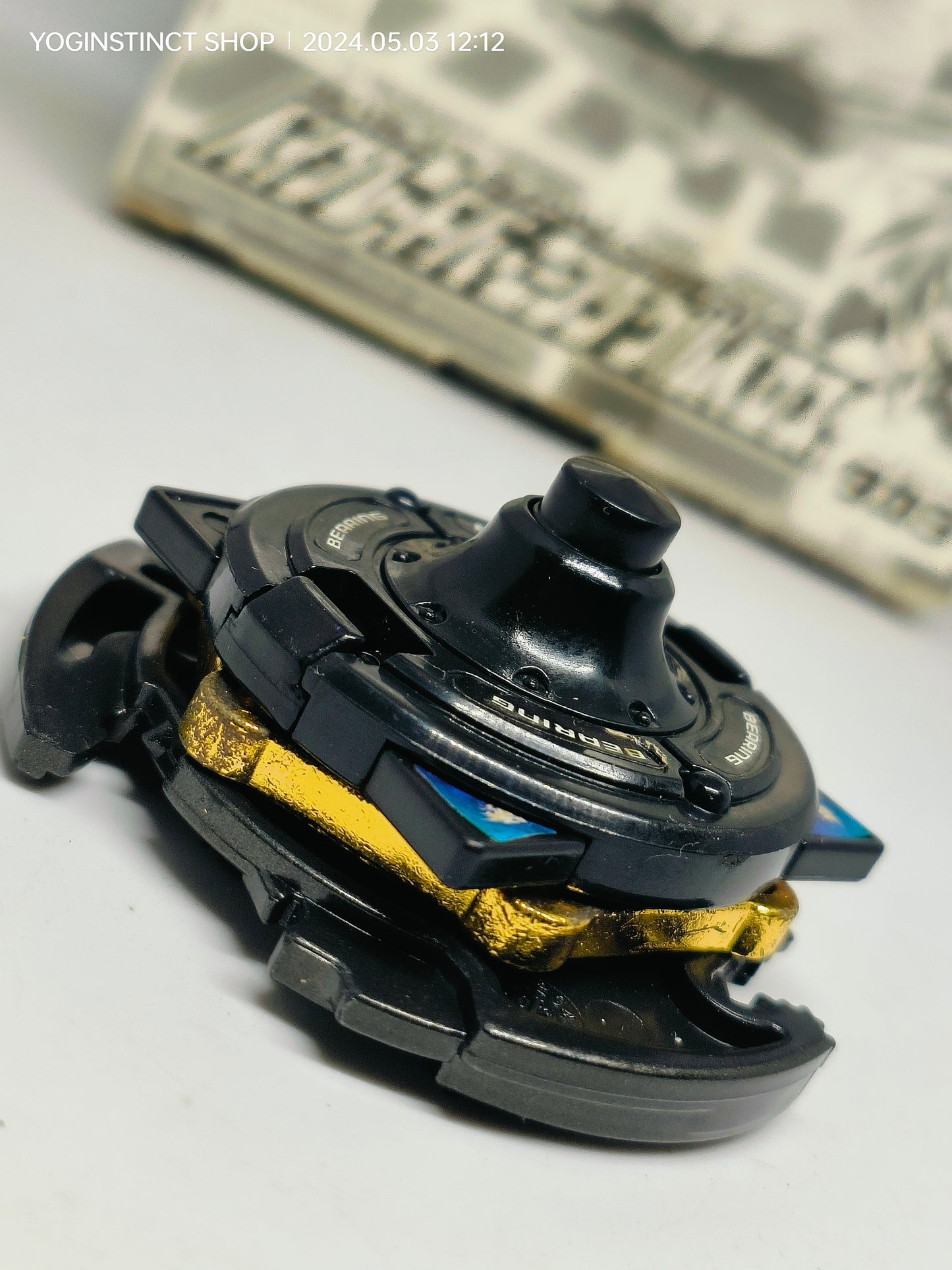 A-000 - burning Cerberus mint with box- Takaratomy G-Revolution Beyblade