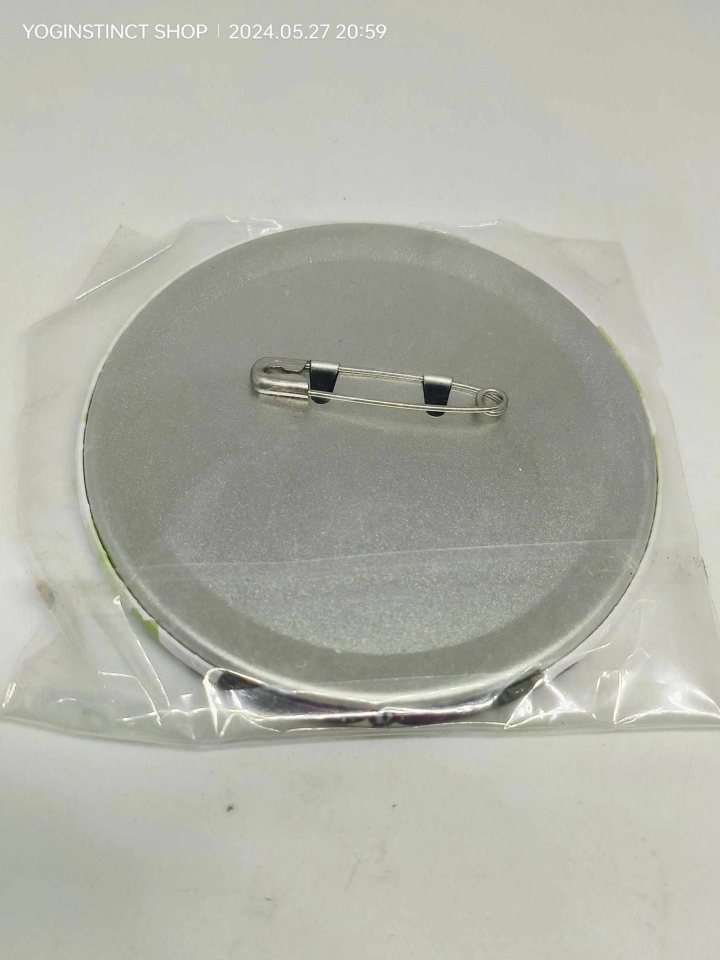 Onamine - Komi Can't Communicate - Badge