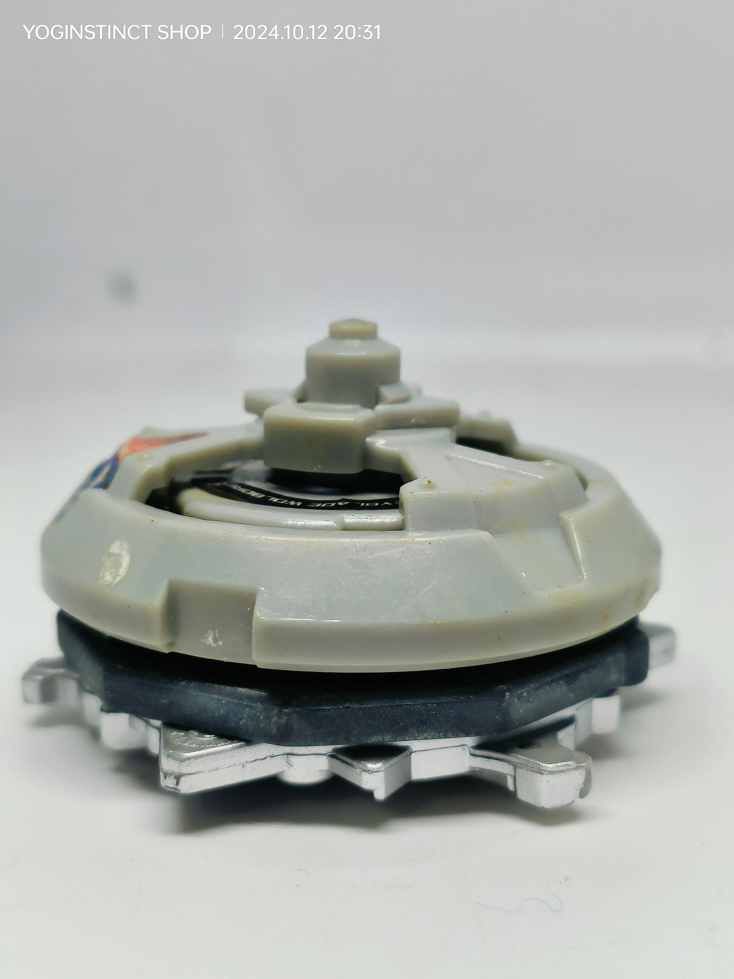A-100 Wolborg 4 (B) - Takaratomy Beyblade: G-revolution - engine gear BEYBLADE