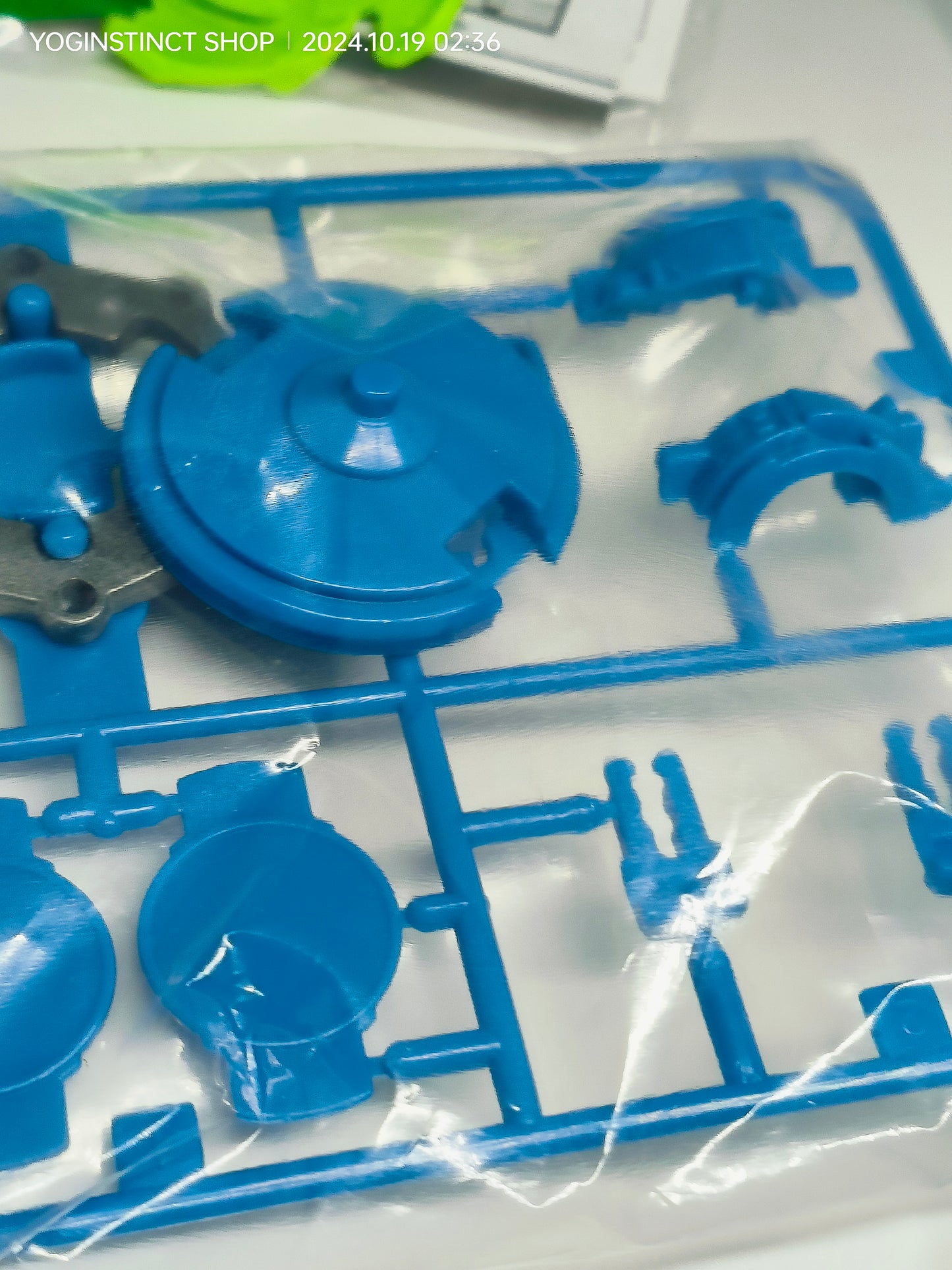 Green Killer eagle + blue flat base - Random booster Volume 10