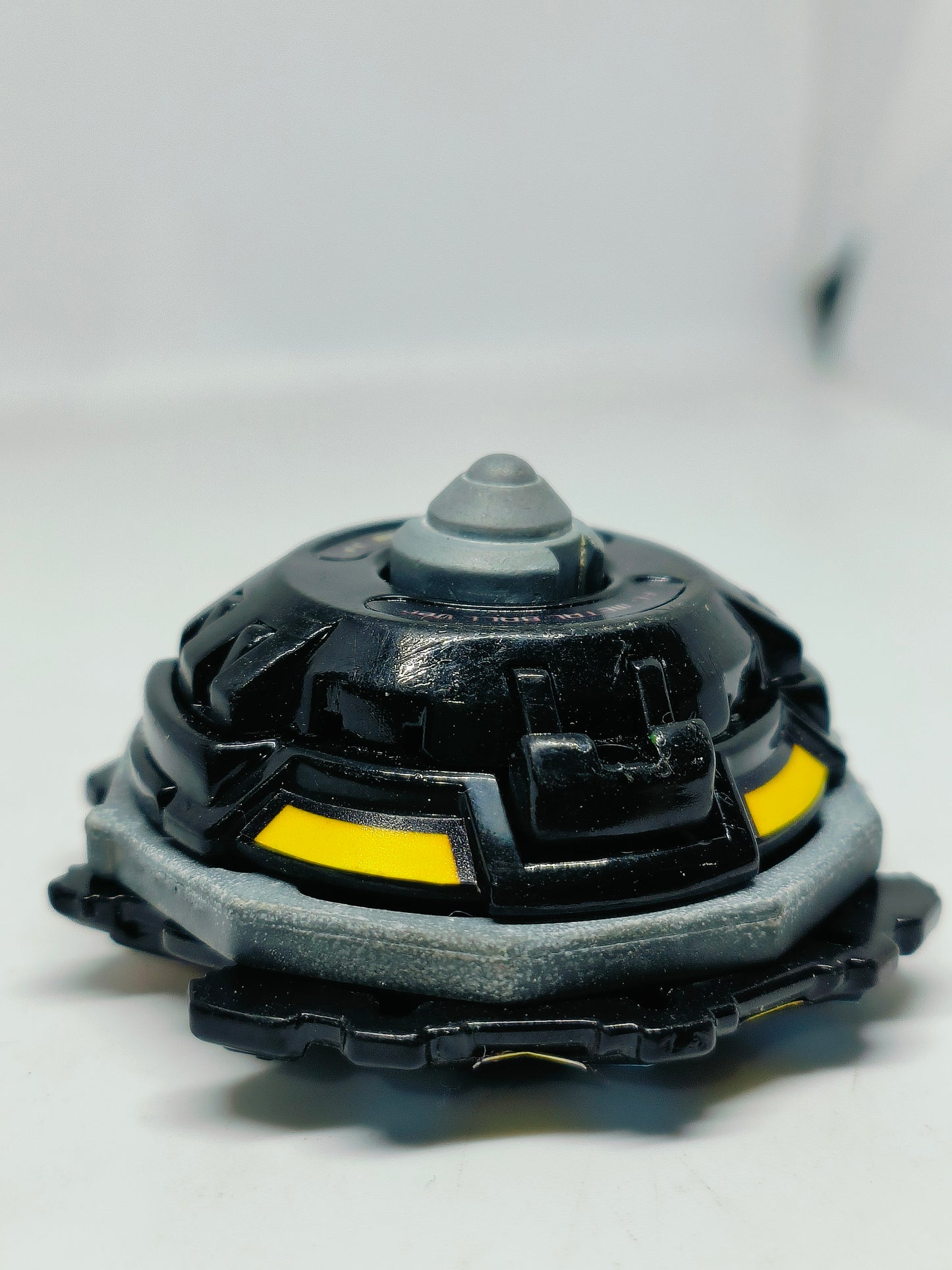 A-104 Draciel G (E) - Takaratomy Beyblade: G-revolution (black)