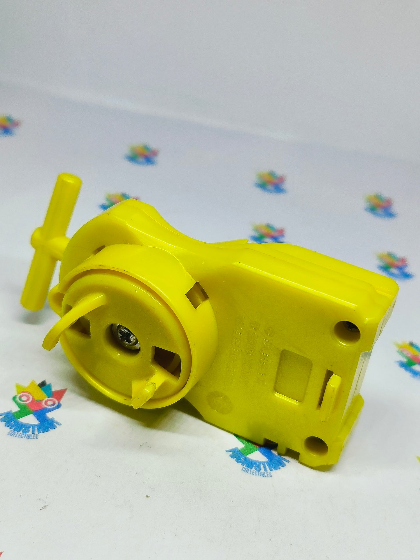 BB-17 BeyLauncher (Metal Saga) yellow Right spin