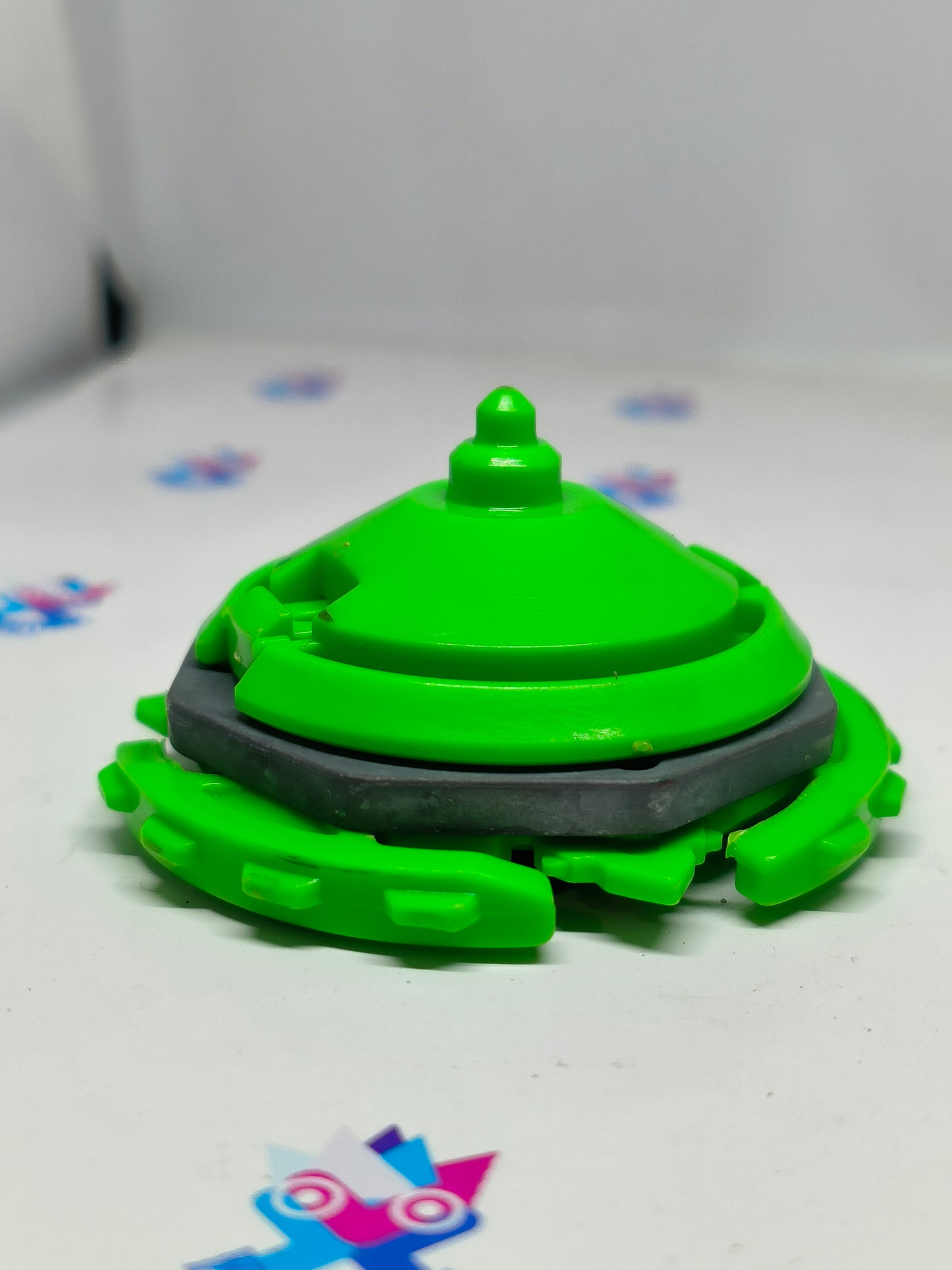 A-33 Master Draciel (H) - Takaratomy Beyblade: Shoot