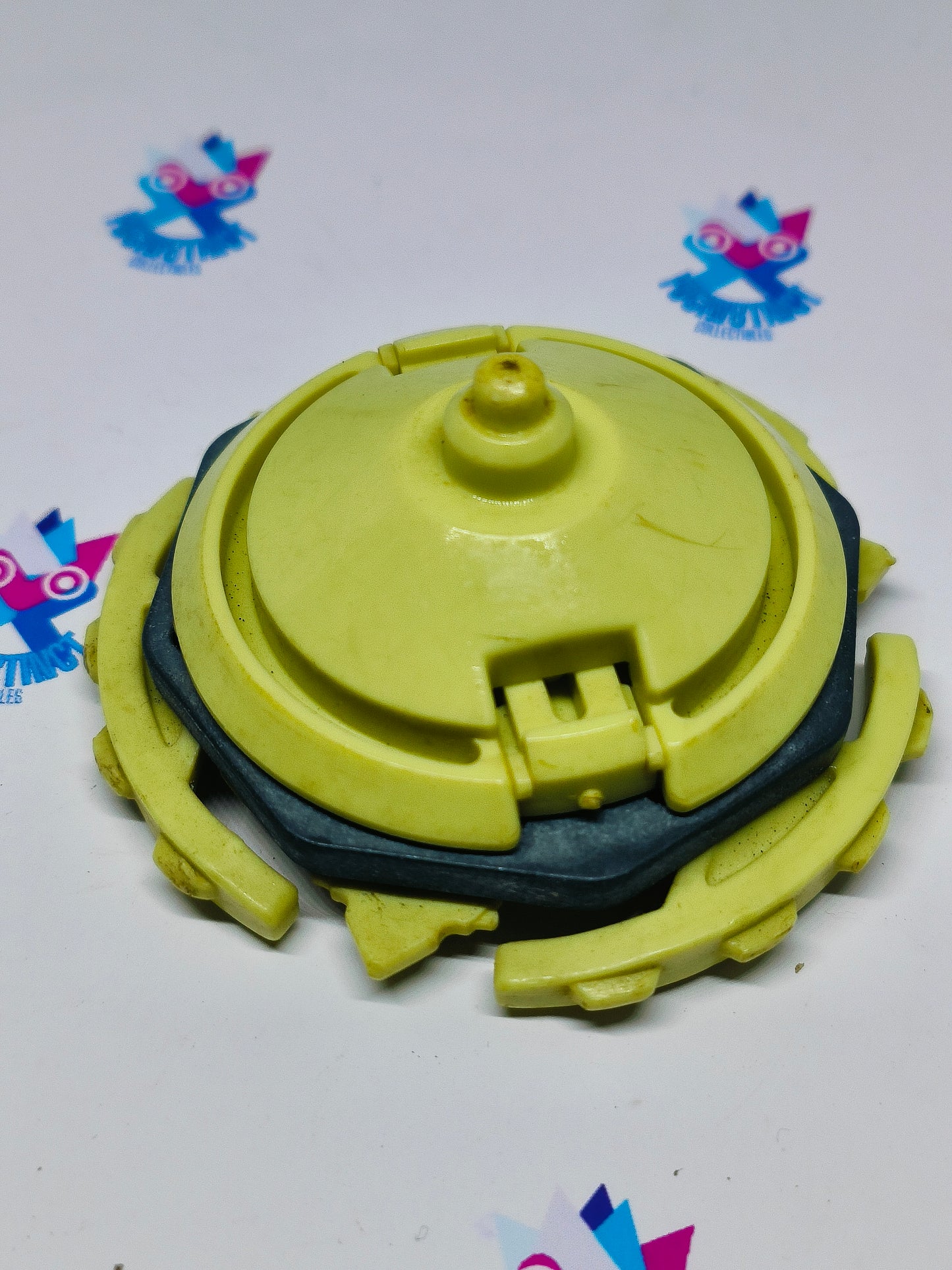 A-33 Master Draciel (I) - Takaratomy Beyblade: Shoot
