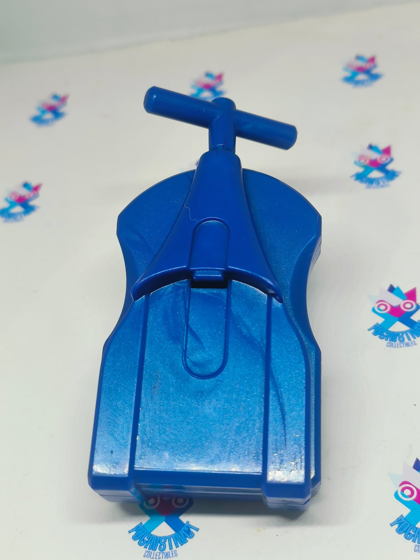 BB-17 Bey String Launcher (Metal Saga) Blue Right spin