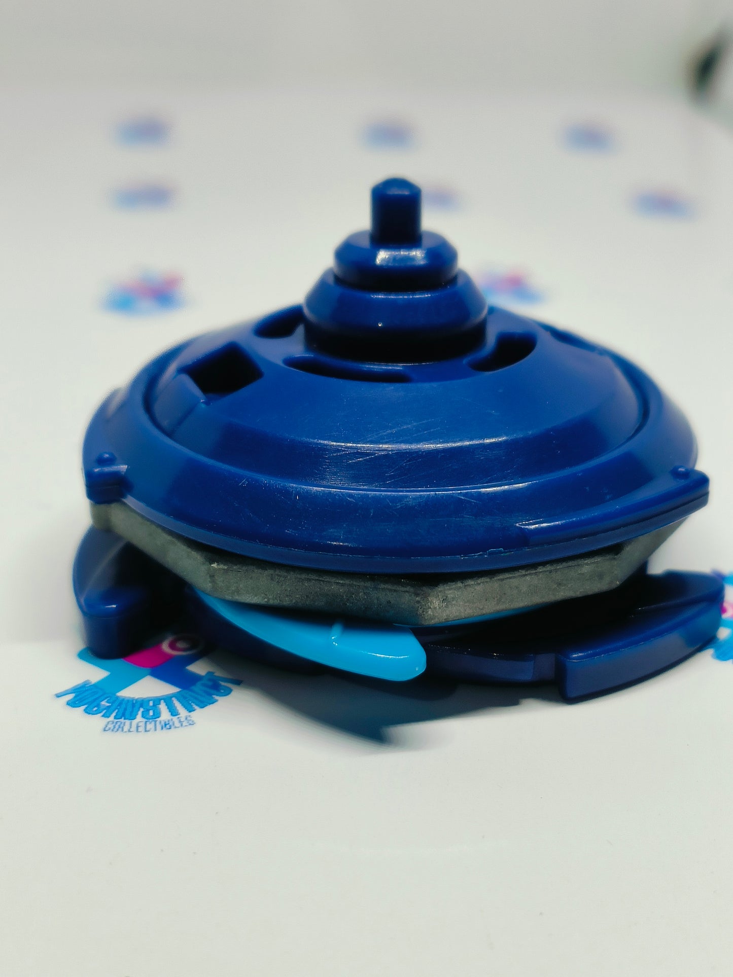 Dark Dragoon (B) - Takaratomy Beyblade Shoot