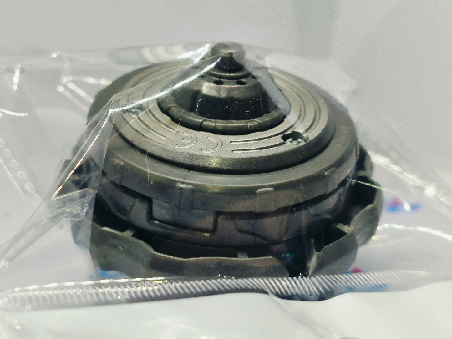 Ray Striker : Sound and Light Beyblade Meral Fight