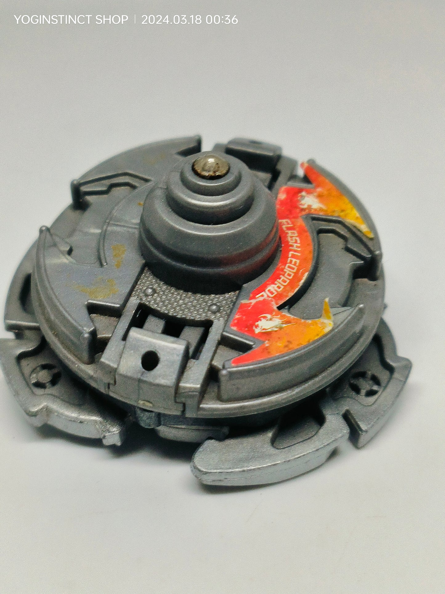 A-54 Flash Leopard 2 Silver Ver. (A) - Takaratomy Beyblade: V-Force