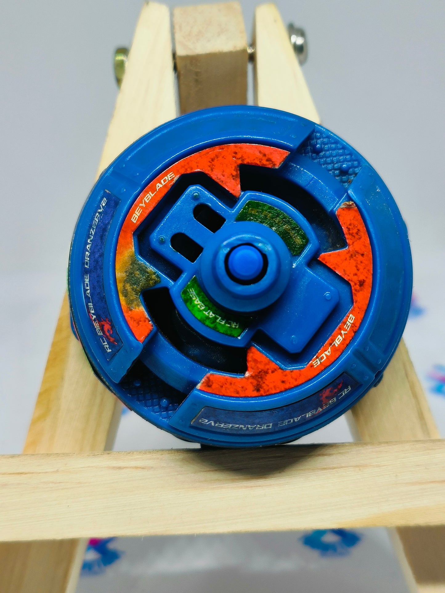 A-81 - Dranzer V2 (Rc Version Beyblade Takaratomy G-revolution
