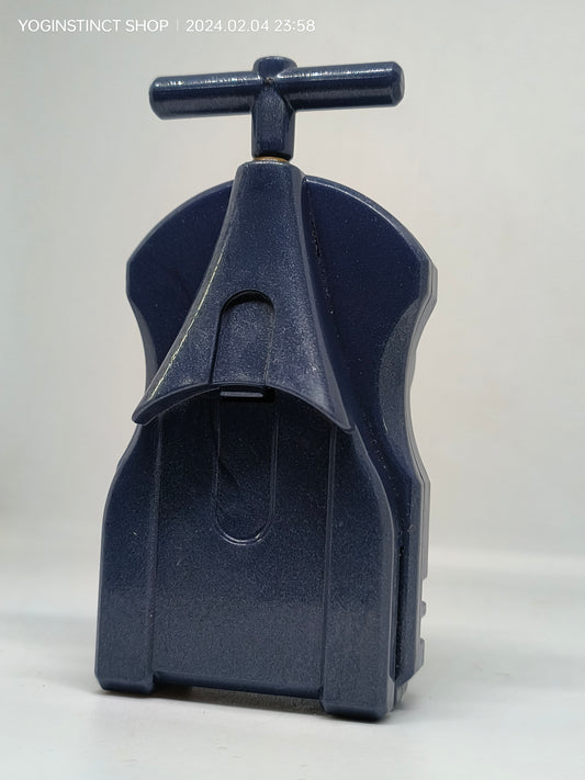 BB-17  BeyLauncher (Metal Saga) Dark blue Right spin