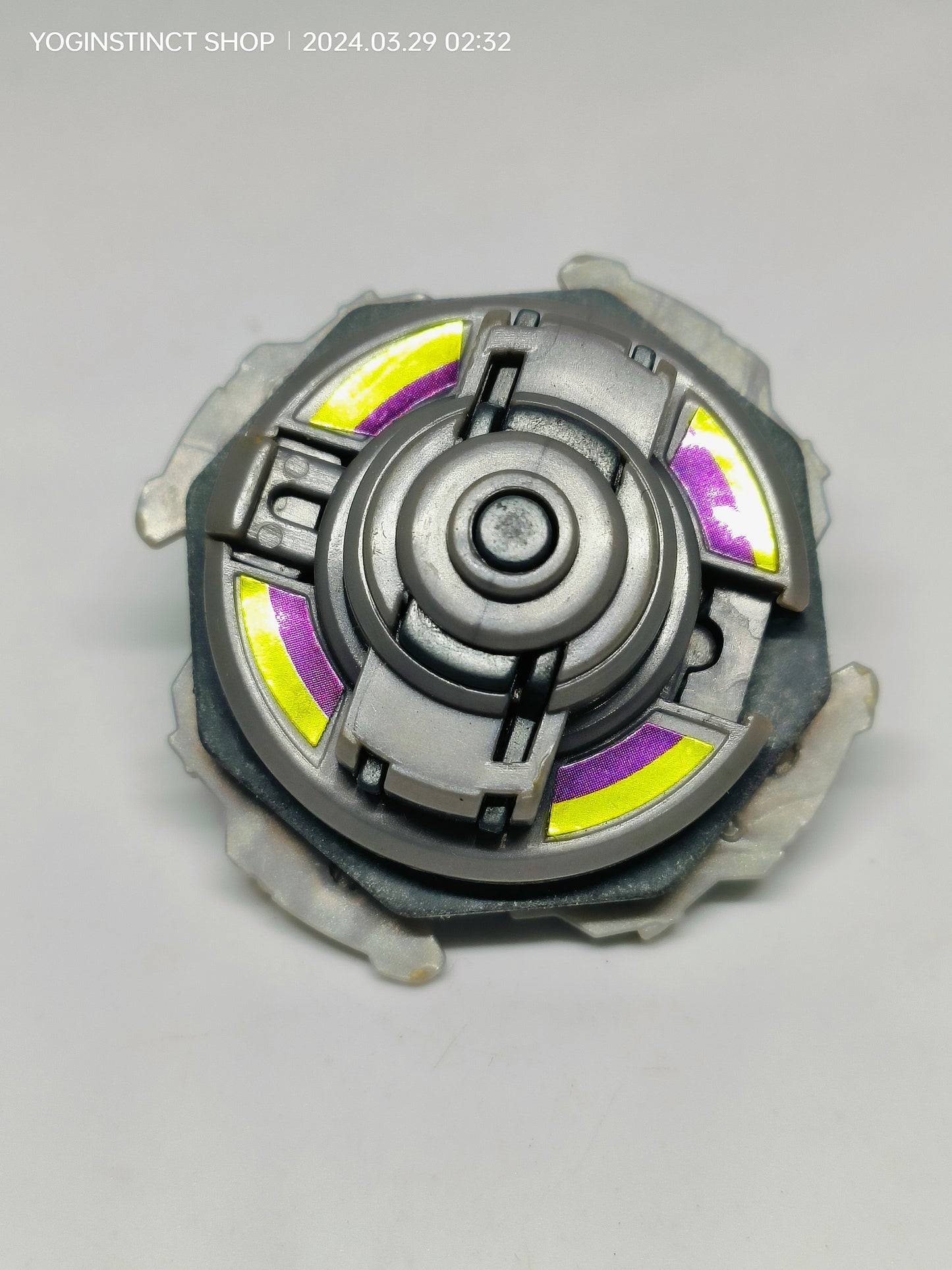 A-24 Driger F / Fang (E) - Takaratomy Beyblade: Shoot