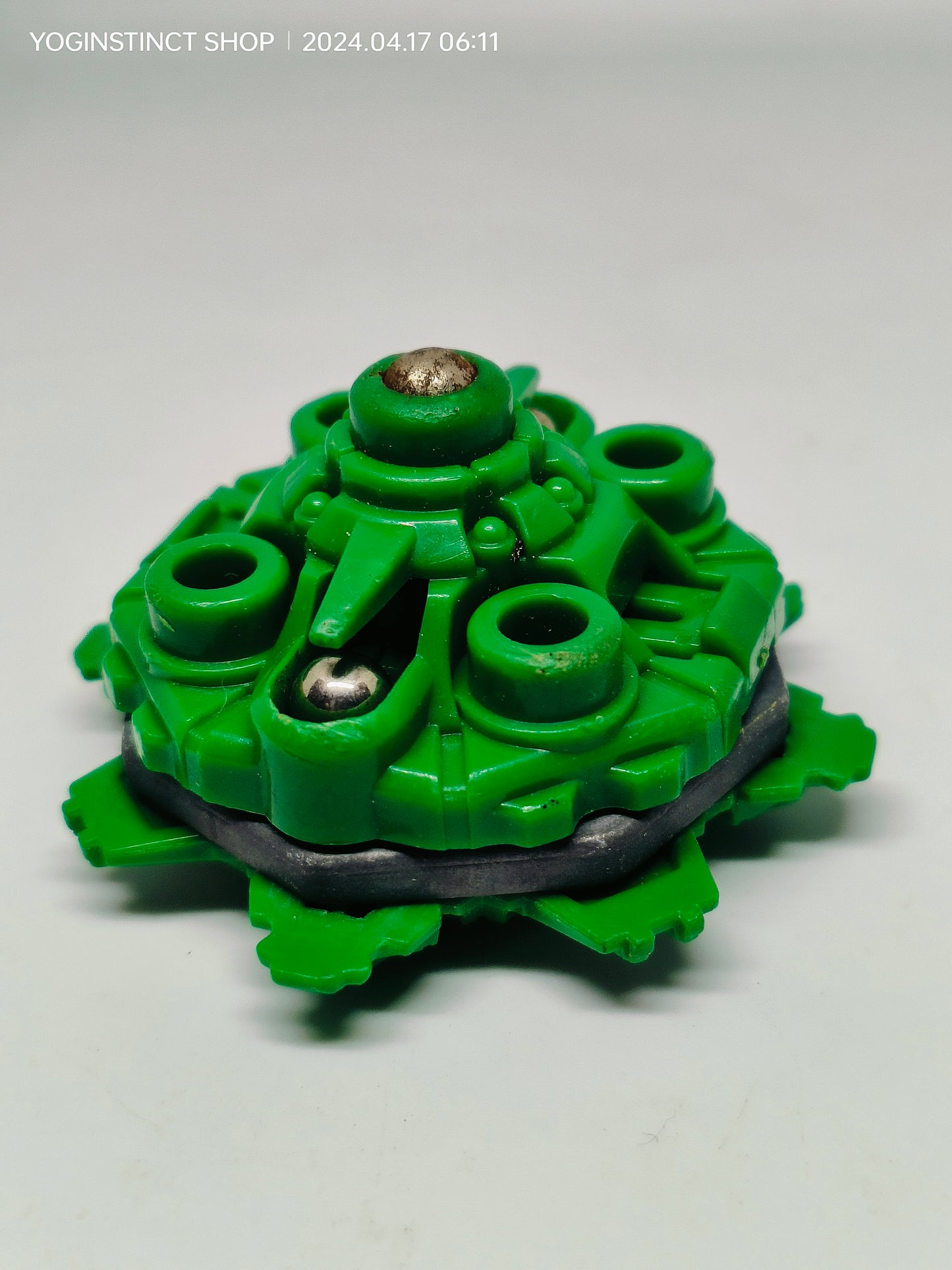A-35 Draciel F (G)  - Takaratomy Beyblade: Shoot