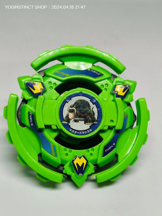 A-33 Master Draciel (D) - Takaratomy Beyblade: Shoot