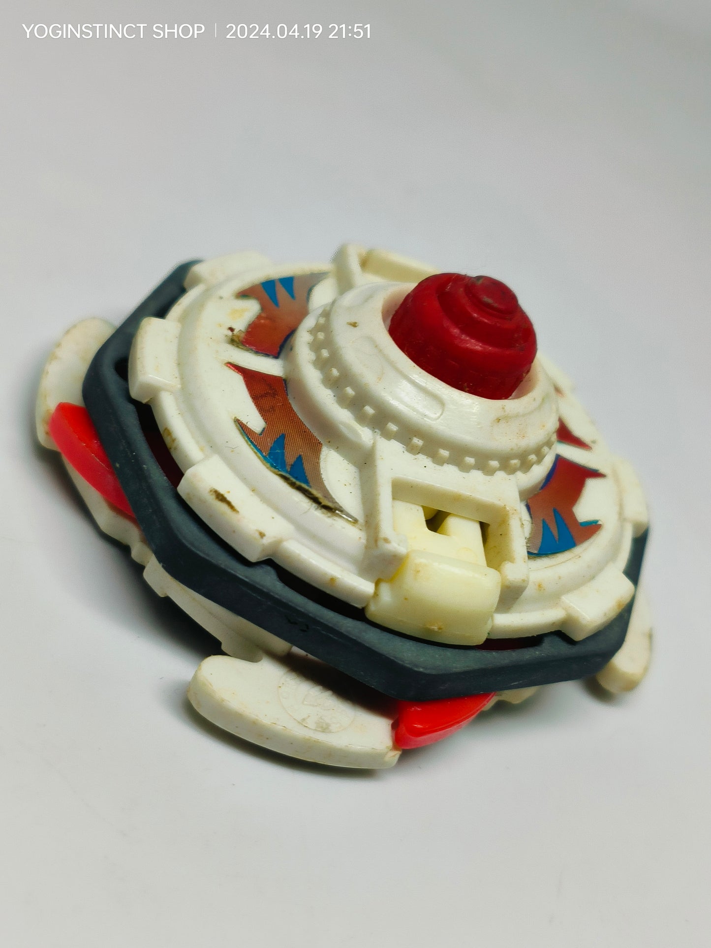 A-25 Dragoon F / Fantom / Fighter (E) - Takaratomy Beyblade: shoot