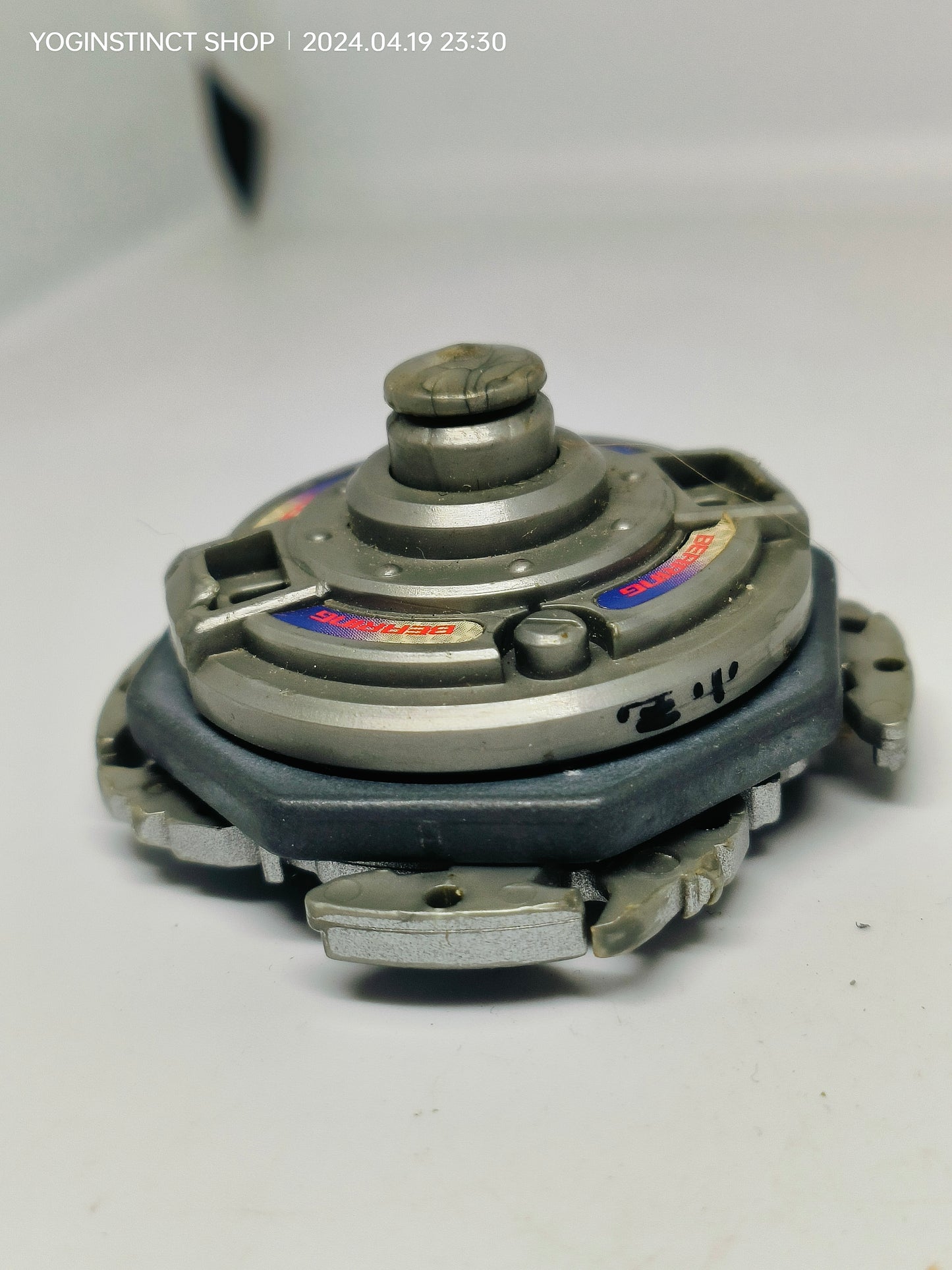 A-11 Wolborg (A) - Takaratomy Beyblade: Shoot