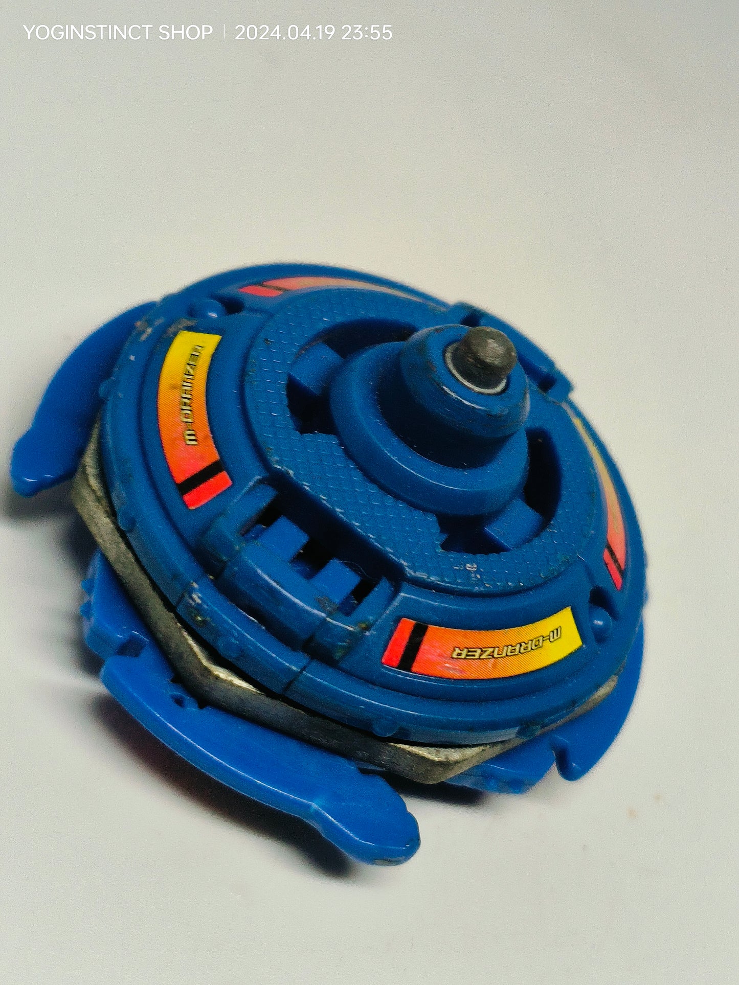 A-32  MASTER DRANZER (D) - Takaratomy Beyblade: Shoot