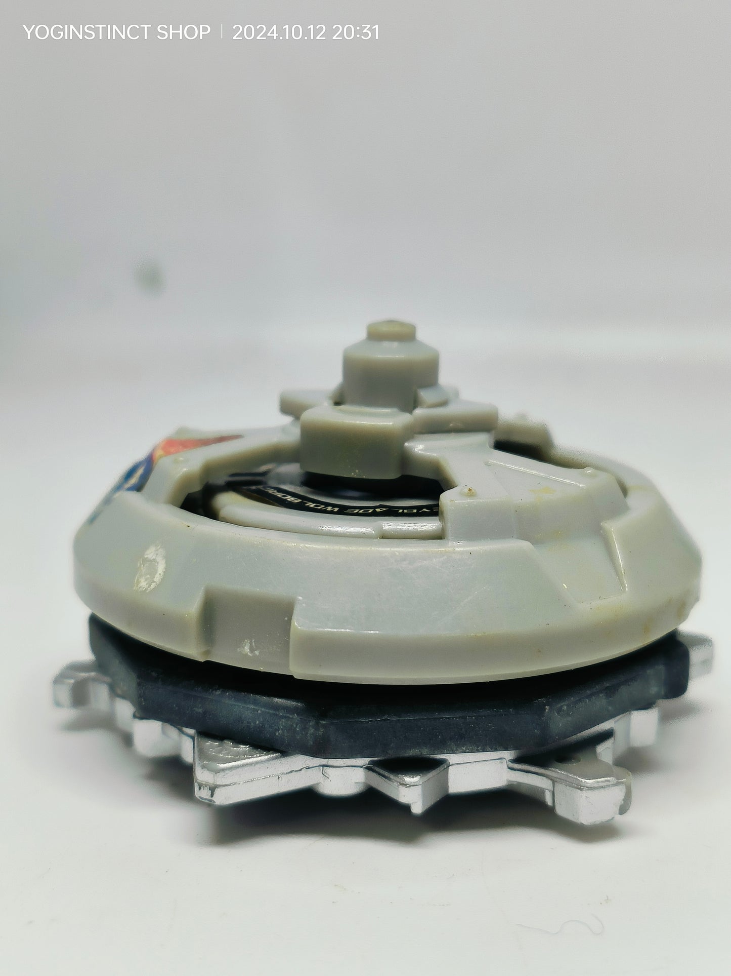 A-100 Wolborg 4 (B) - Takaratomy Beyblade: G-revolution - engine gear BEYBLADE