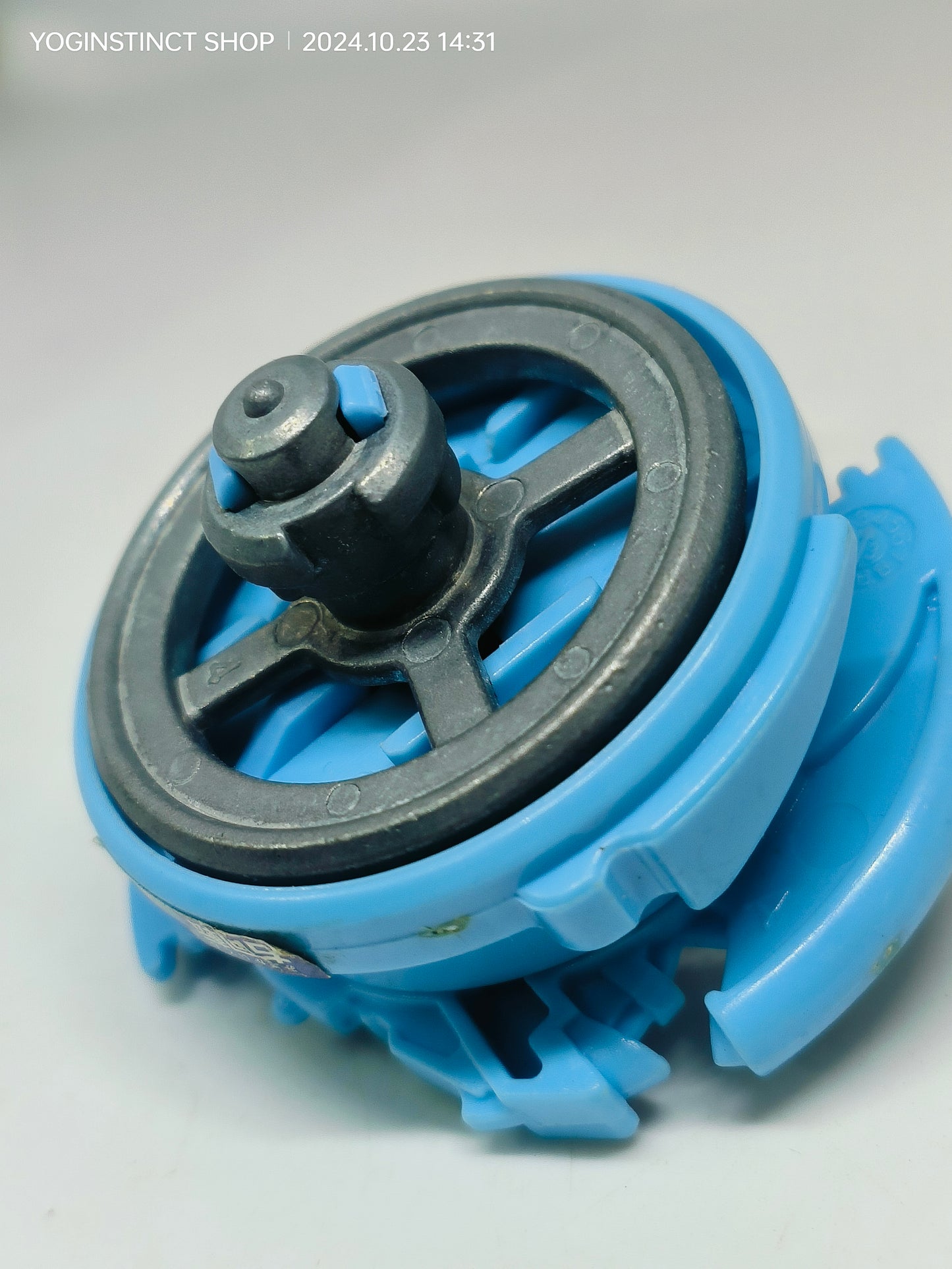 A-109 Torch Pegasus (B) - Takaratomy Beyblade: G-Revolution