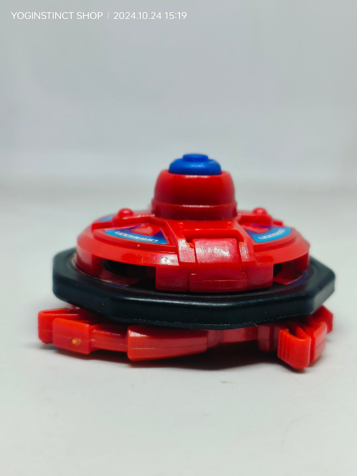 A-69  DRAGOON V2 (red version) - Takaratomy Beyblade: V-FORCE