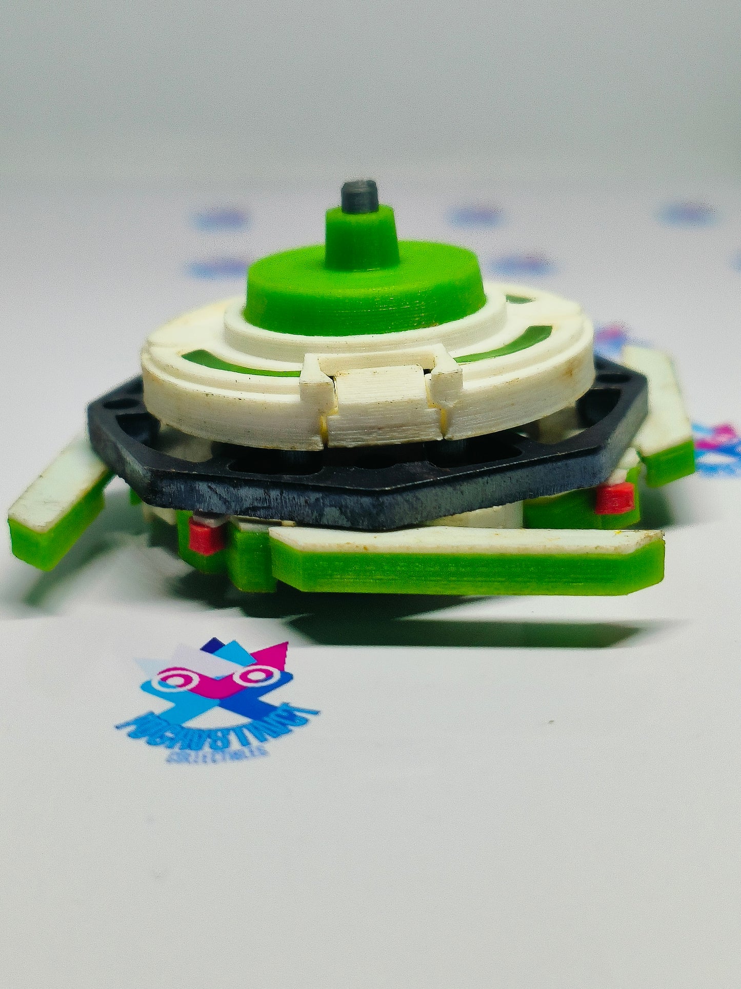 Cyber Driger (Salima's beyblade from Team Psykick)
