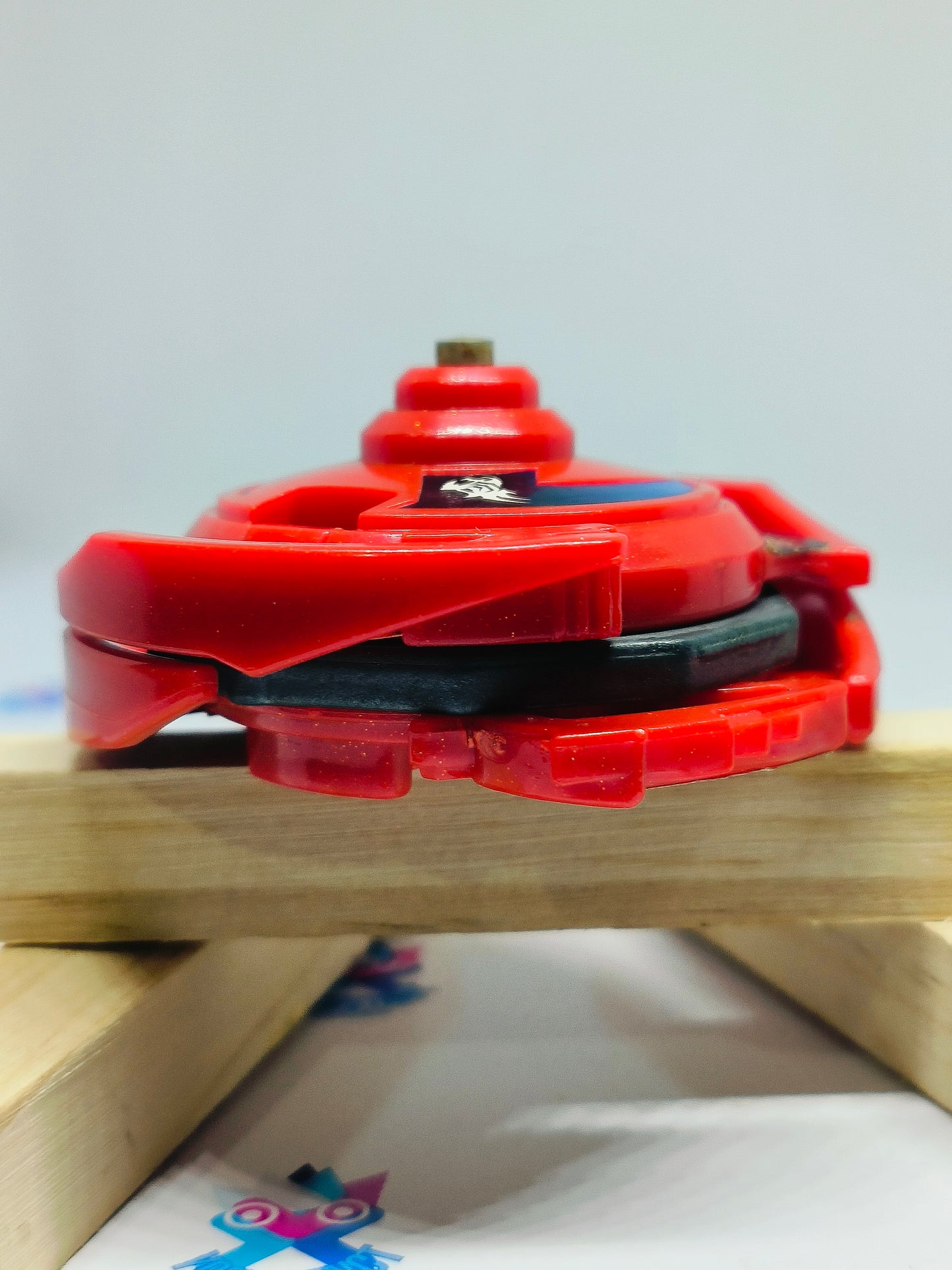 A-75  DRIGER V2 (Red version) - Takaratomy Beyblade: V-FORCE