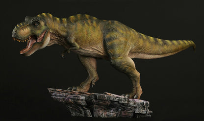 Jurassic Series Tyrannosaurus Rex The Once and Future King Deluxe Edition 1/35 Scale Figure