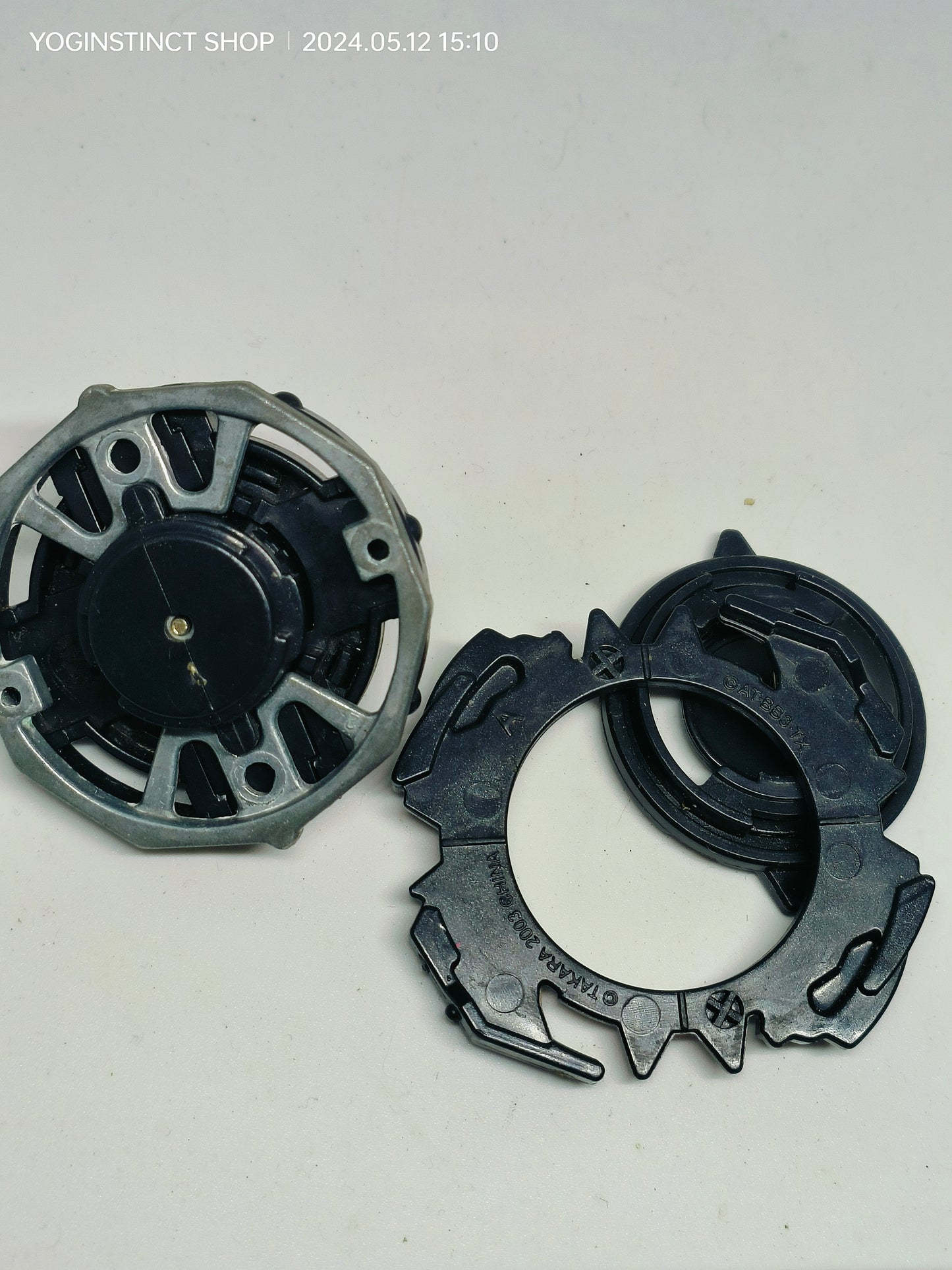 A-129 Zeus - Takaratomy Beyblade: Shoot